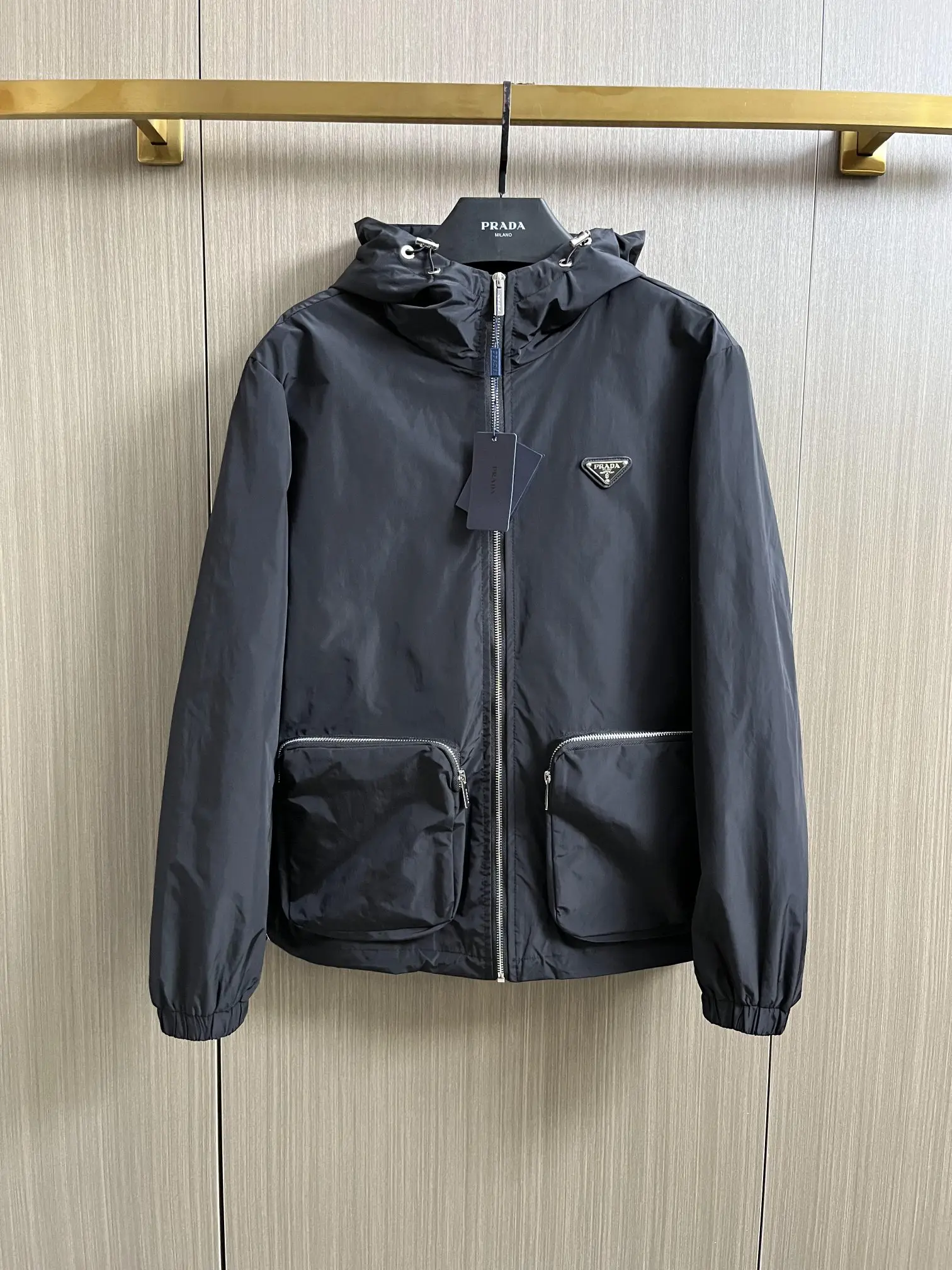 Logo-Plaque Hooded Shell Jacket D25014737