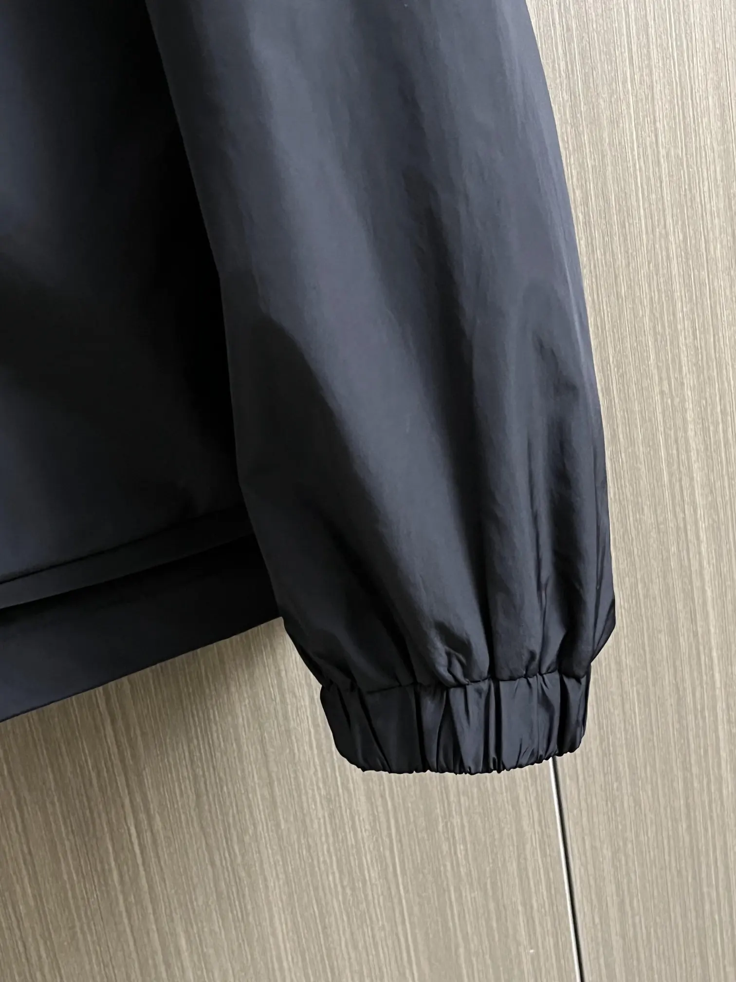 Logo-Plaque Hooded Shell Jacket D25014737 — view 8
