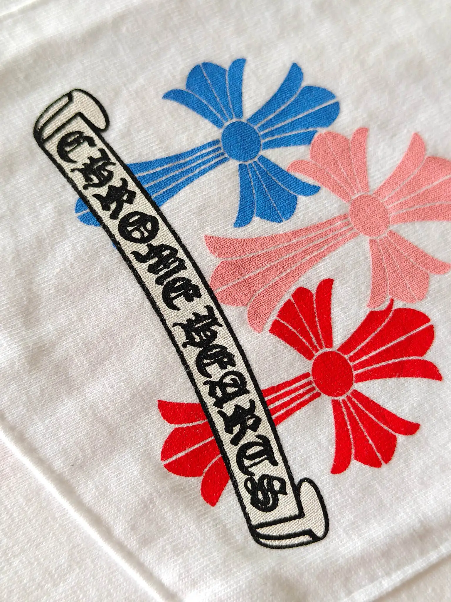 Miami Exclusive Multi-Cross Logo T-Shirt D16014673 — view 4