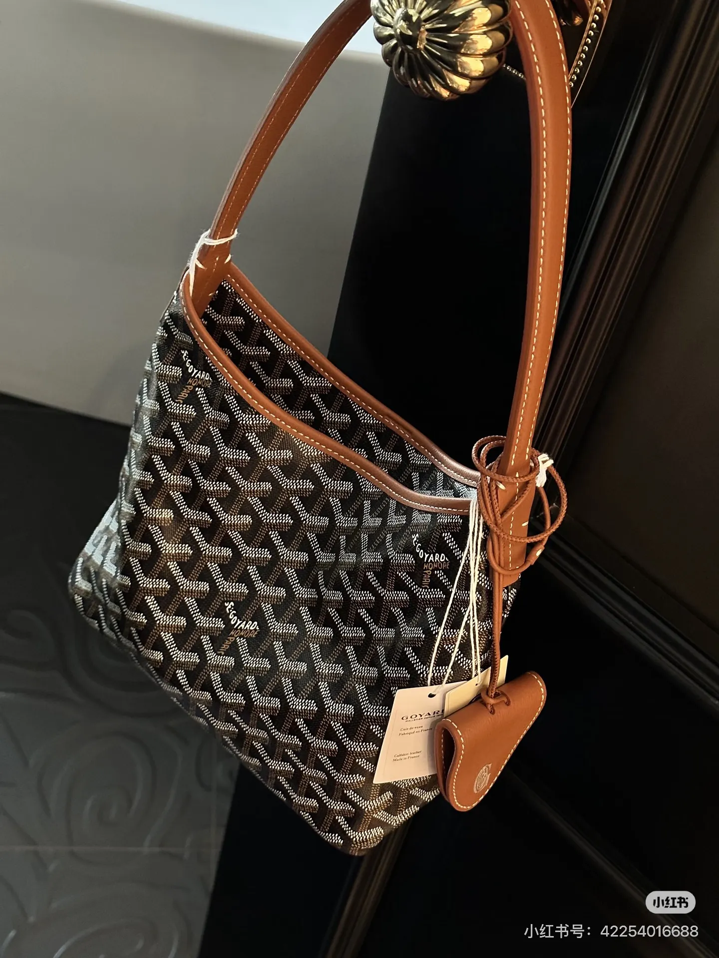Monogram Hobo Shoulder Bag D26518329