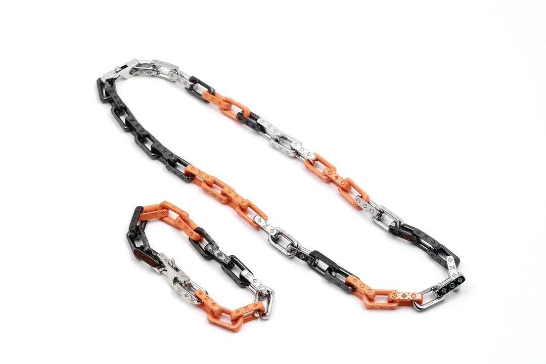 Monogram Chain Links Bracelet (Titanium Steel) D11017409 — view 7
