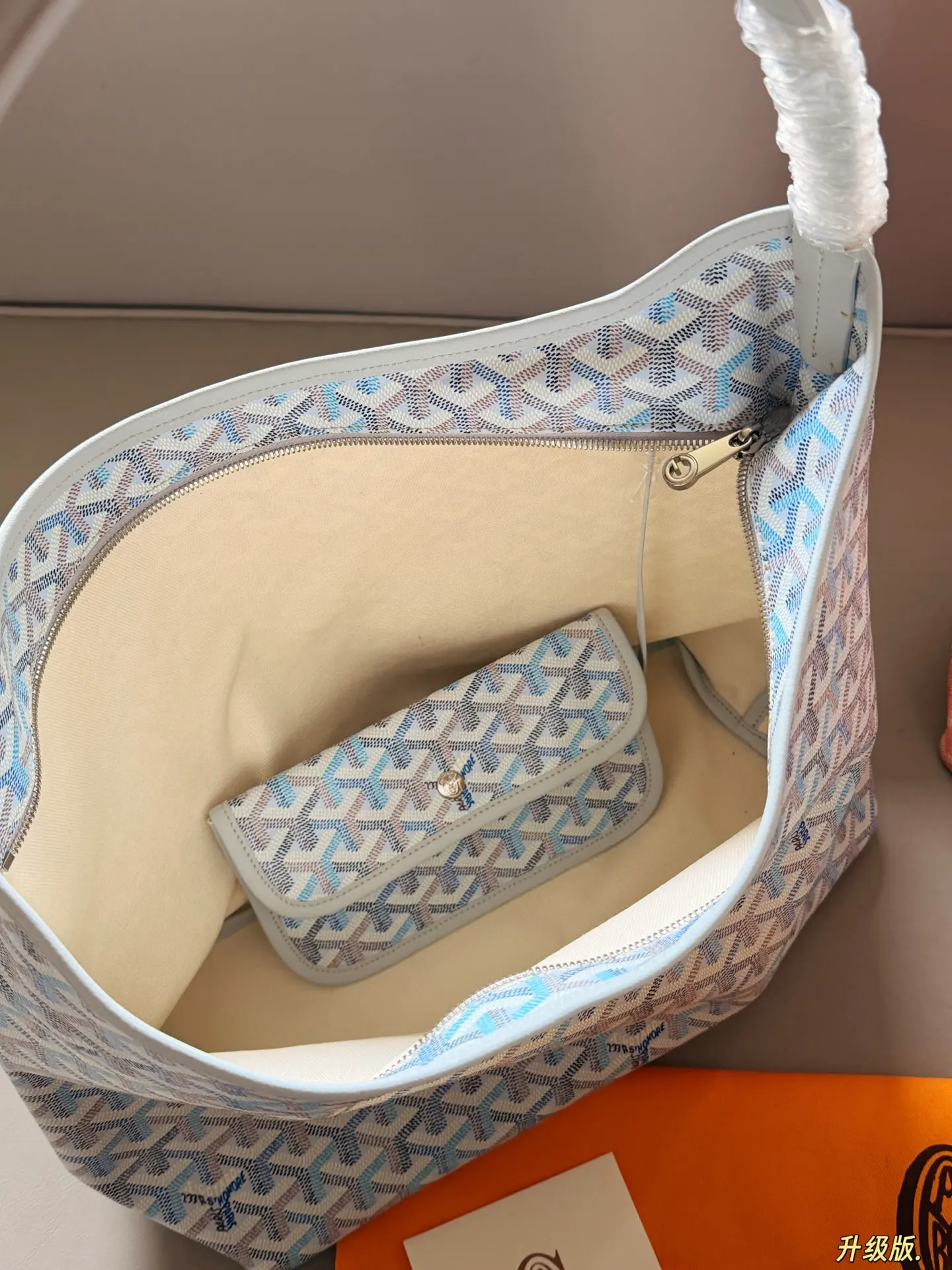 Goyard Hobo Tote Bag D31018085 — view 5