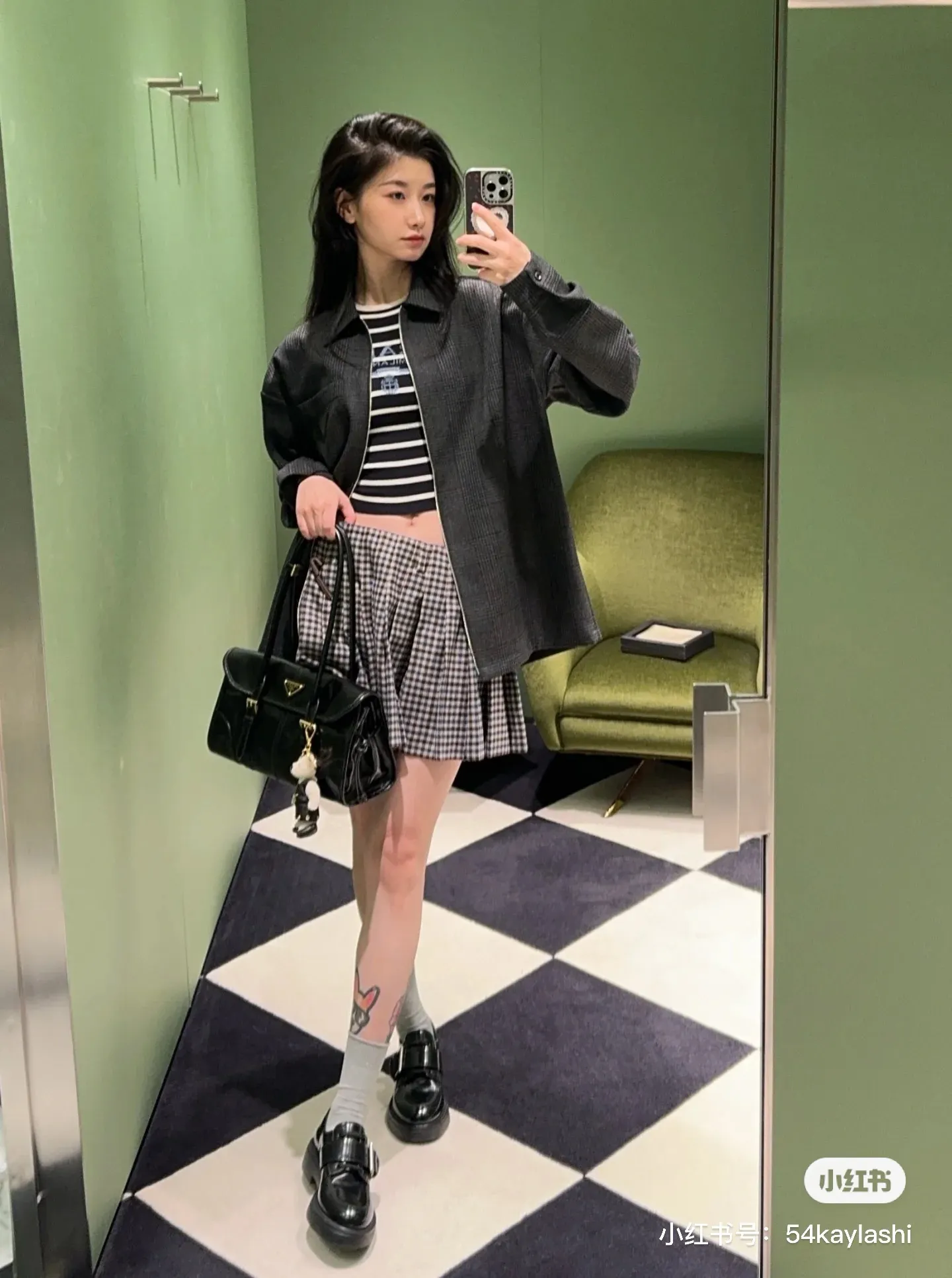 Soft Lux Leather Shoulder Bag D30018134 — view 6
