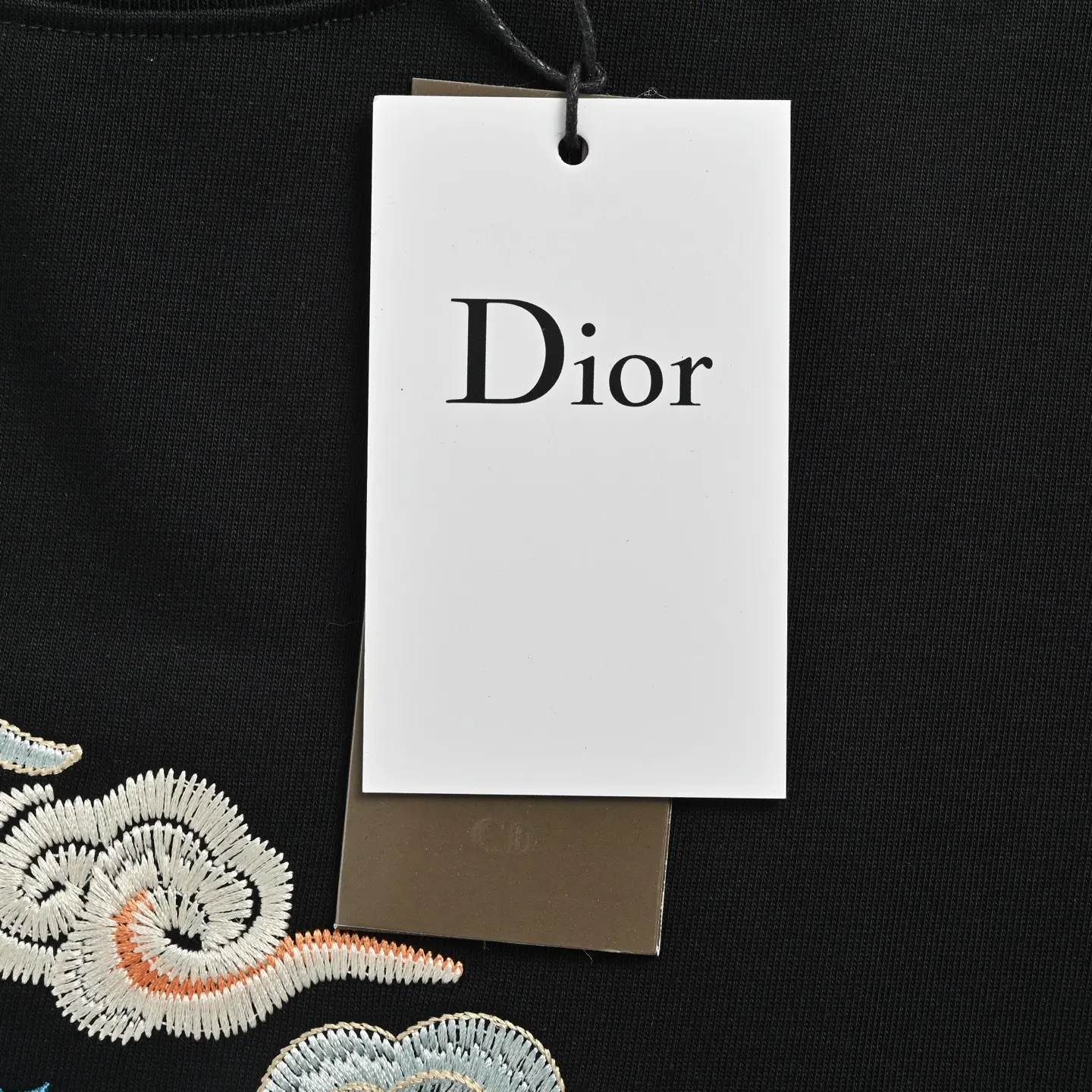 Lunar New Year Horse Embroidery T-Shirt D21013028 — view 7