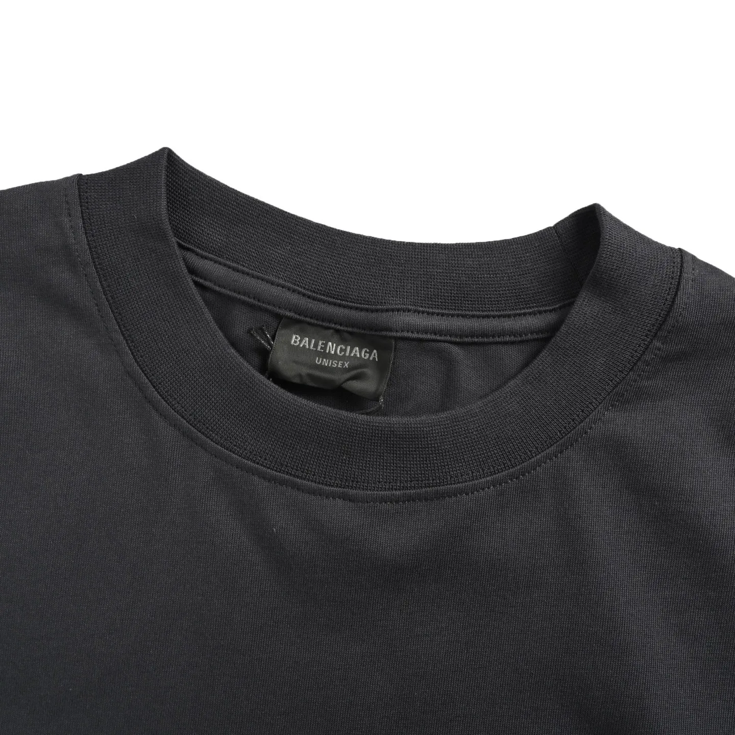 Novara Distressed Logo Print T-Shirt D22013050 — view 4