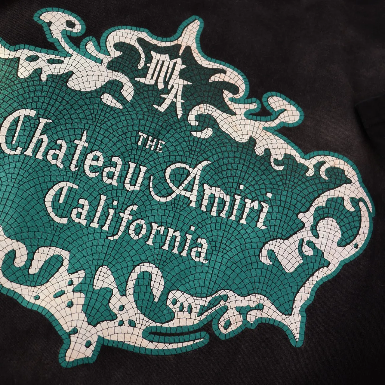 The Chateau Amiri Logo-Print Washed Cotton T-Shirt D8512155 — view 4