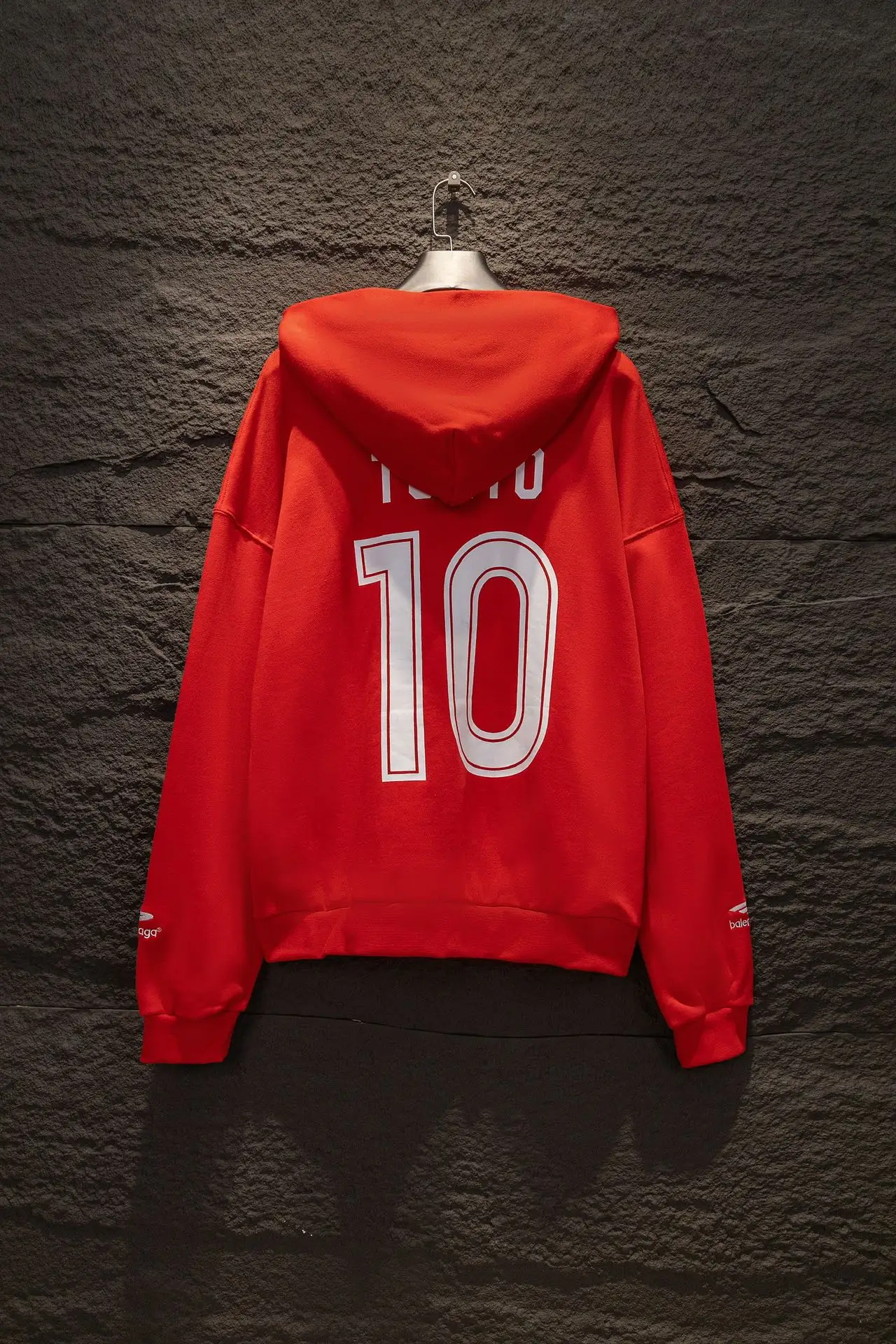 Logo-Embroidered Oversized Zip-Up Hoodie D21924307 — view 2