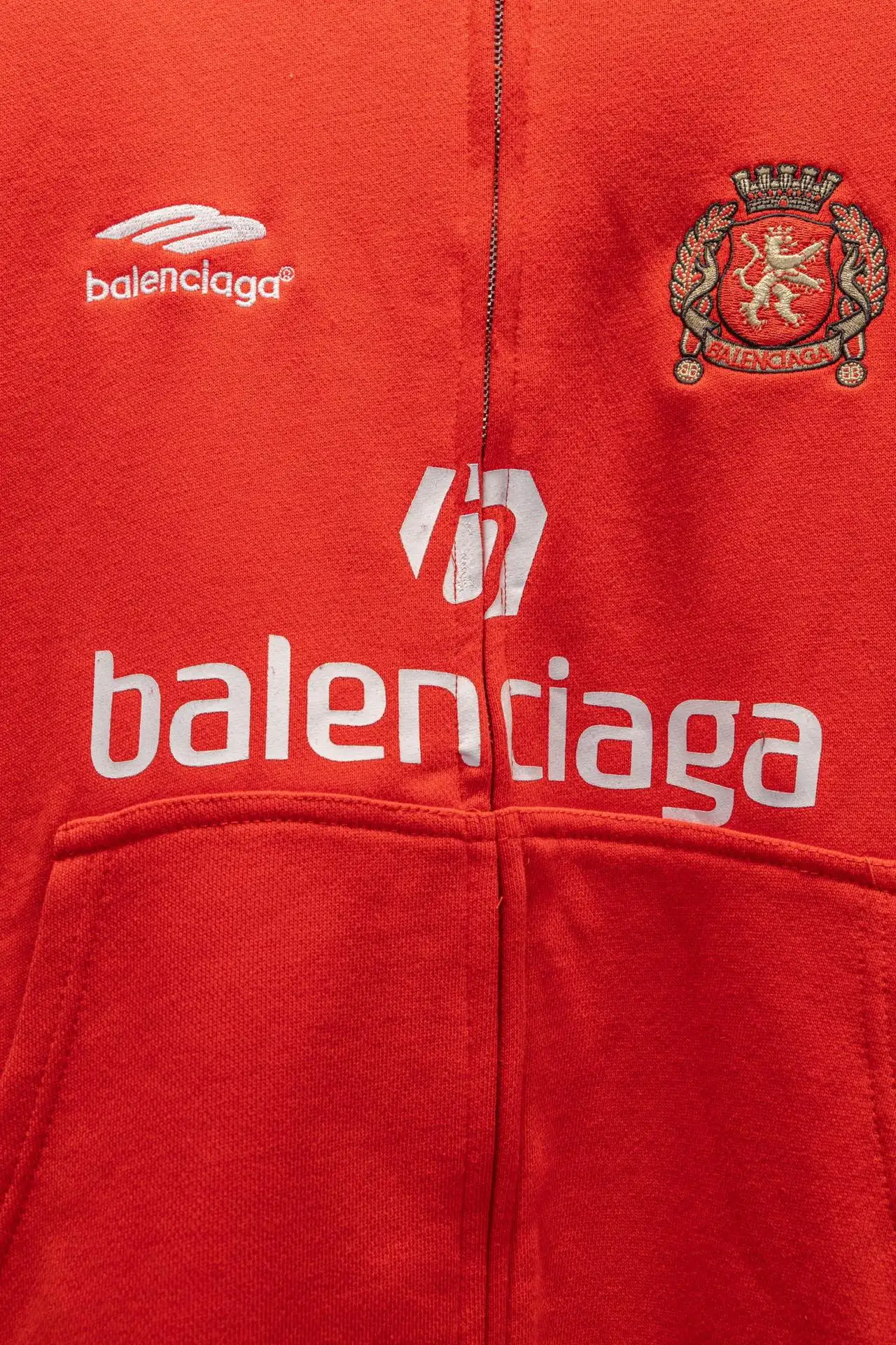 Logo-Embroidered Oversized Zip-Up Hoodie D21924307 — view 5
