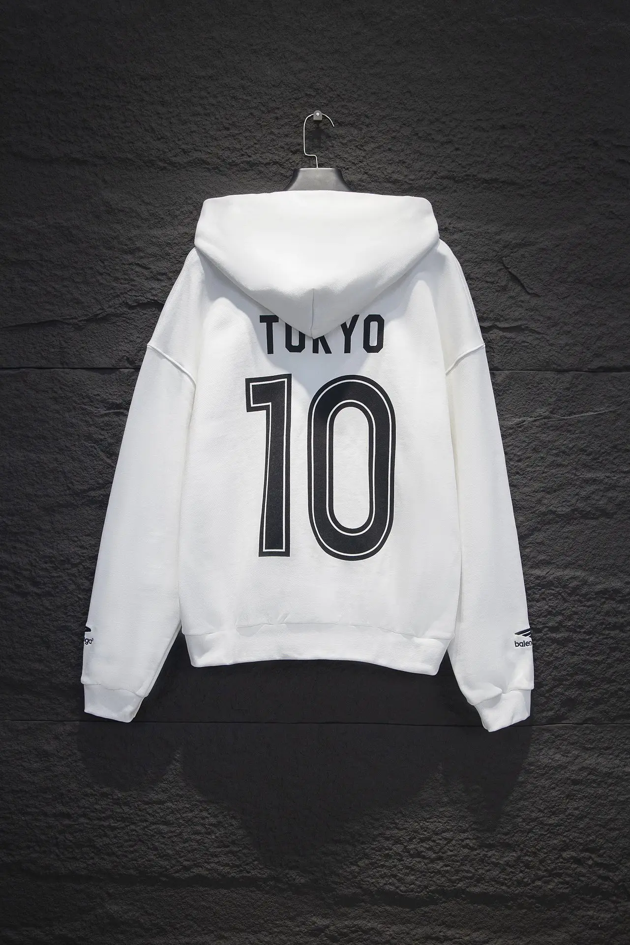 Logo-Embroidered Oversized Zip-Up Hoodie D21924305 — view 2