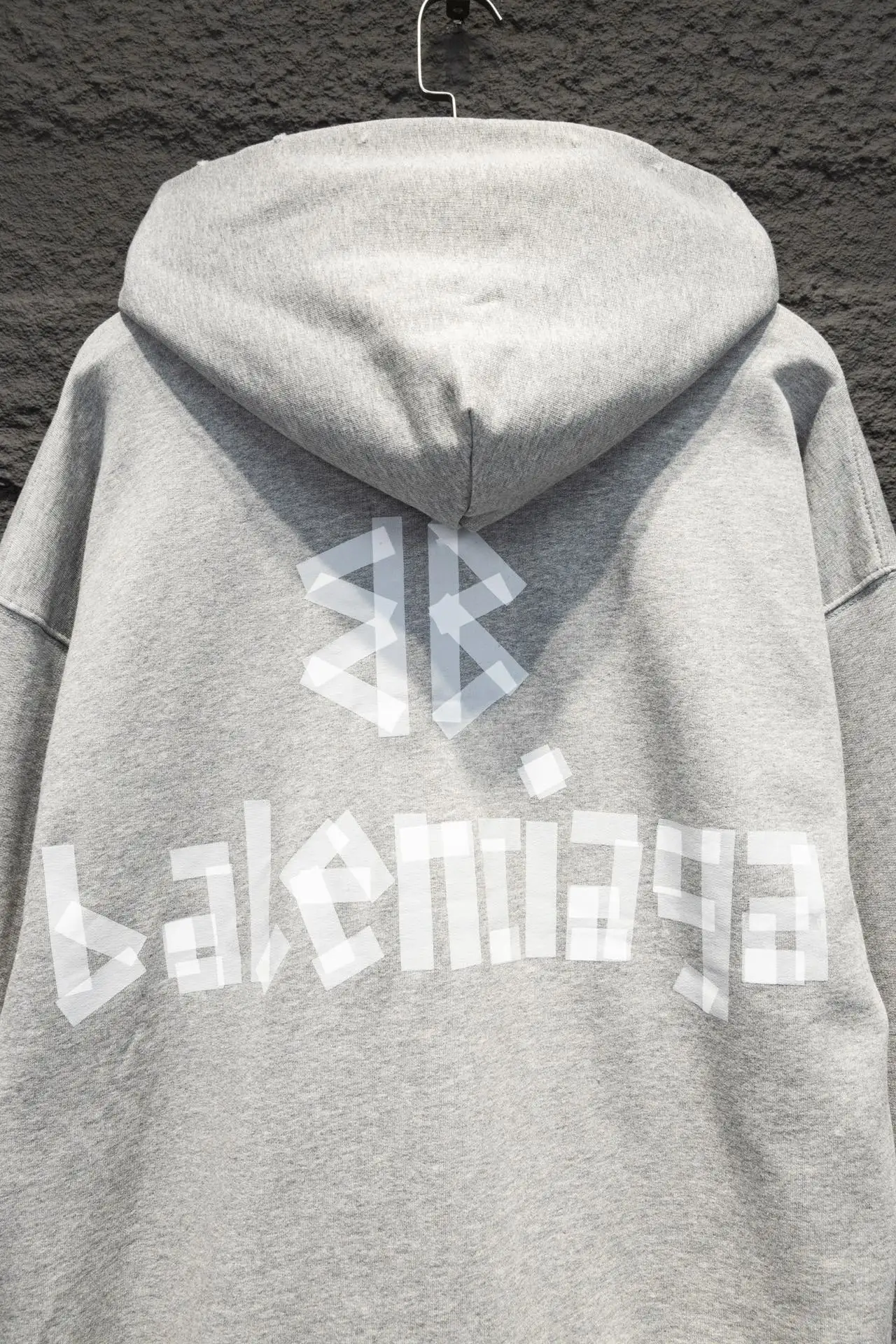 Tape Logo Distressed Oversized Hoodie D19524298 — view 6