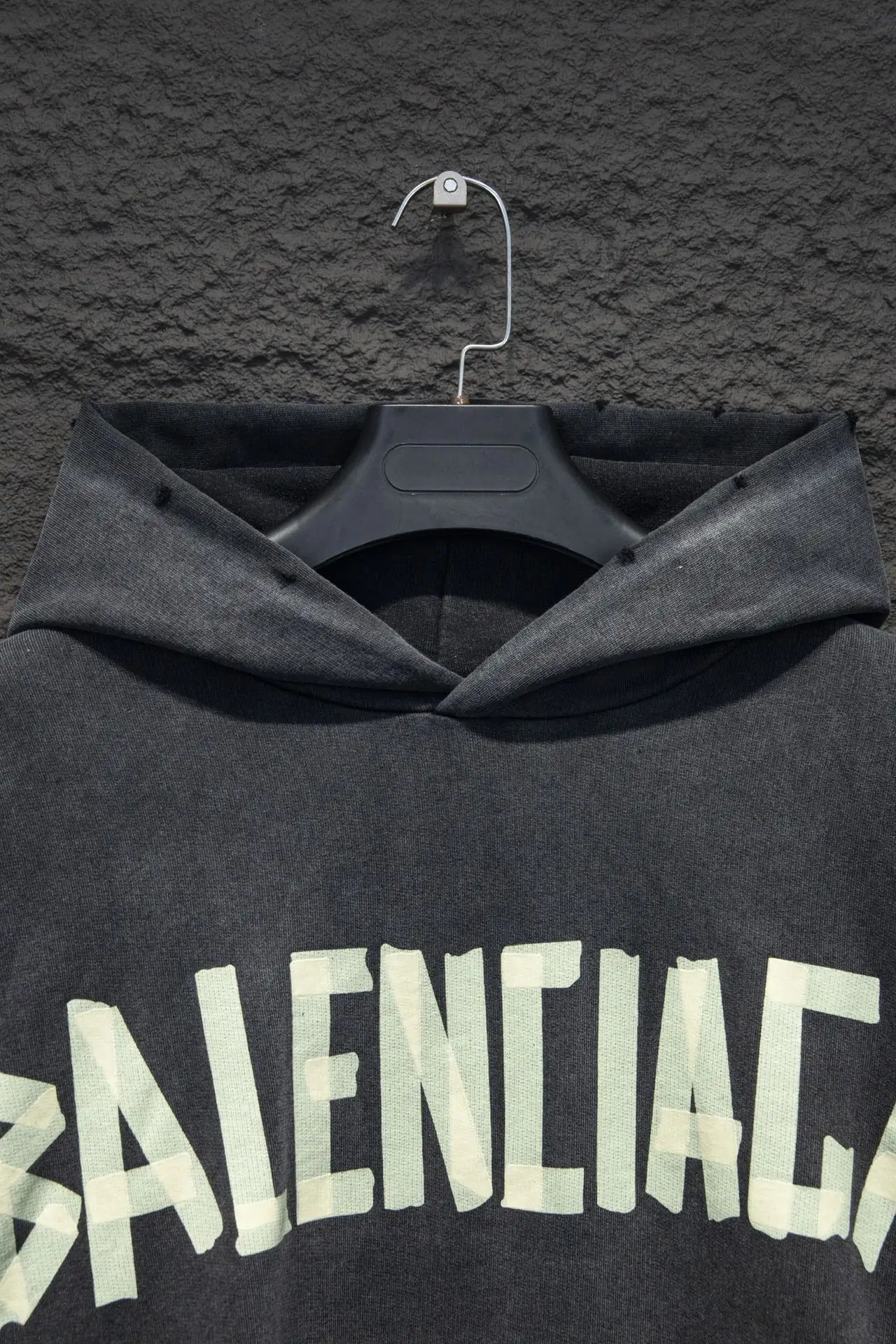 Tape Logo Distressed Oversized Hoodie D19524300 — view 3