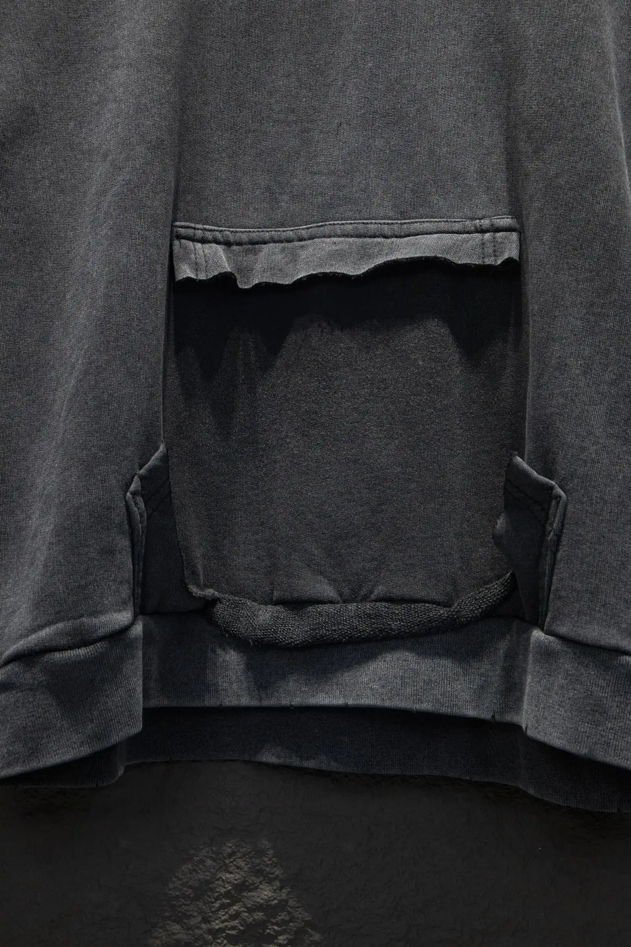Tape Logo Distressed Oversized Hoodie D19524300 — view 7
