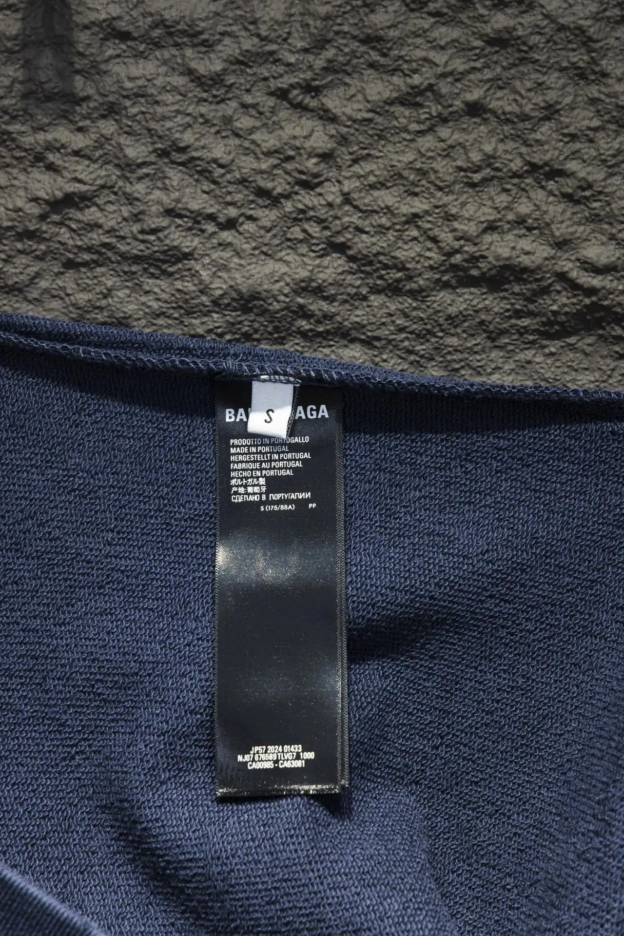 Tape Logo Distressed Oversized Sweatshirt D16524295 — view 9