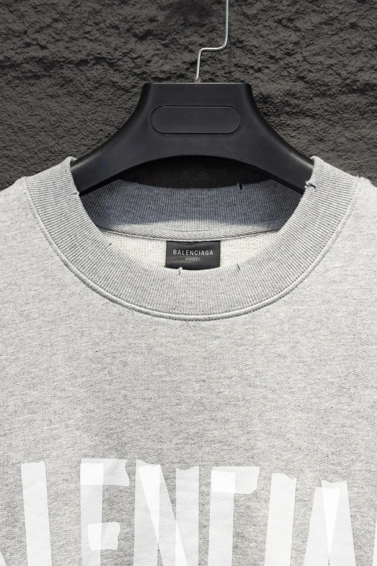 Logo Tape Distressed Crew-Neck Sweatshirt D16524294 — view 3