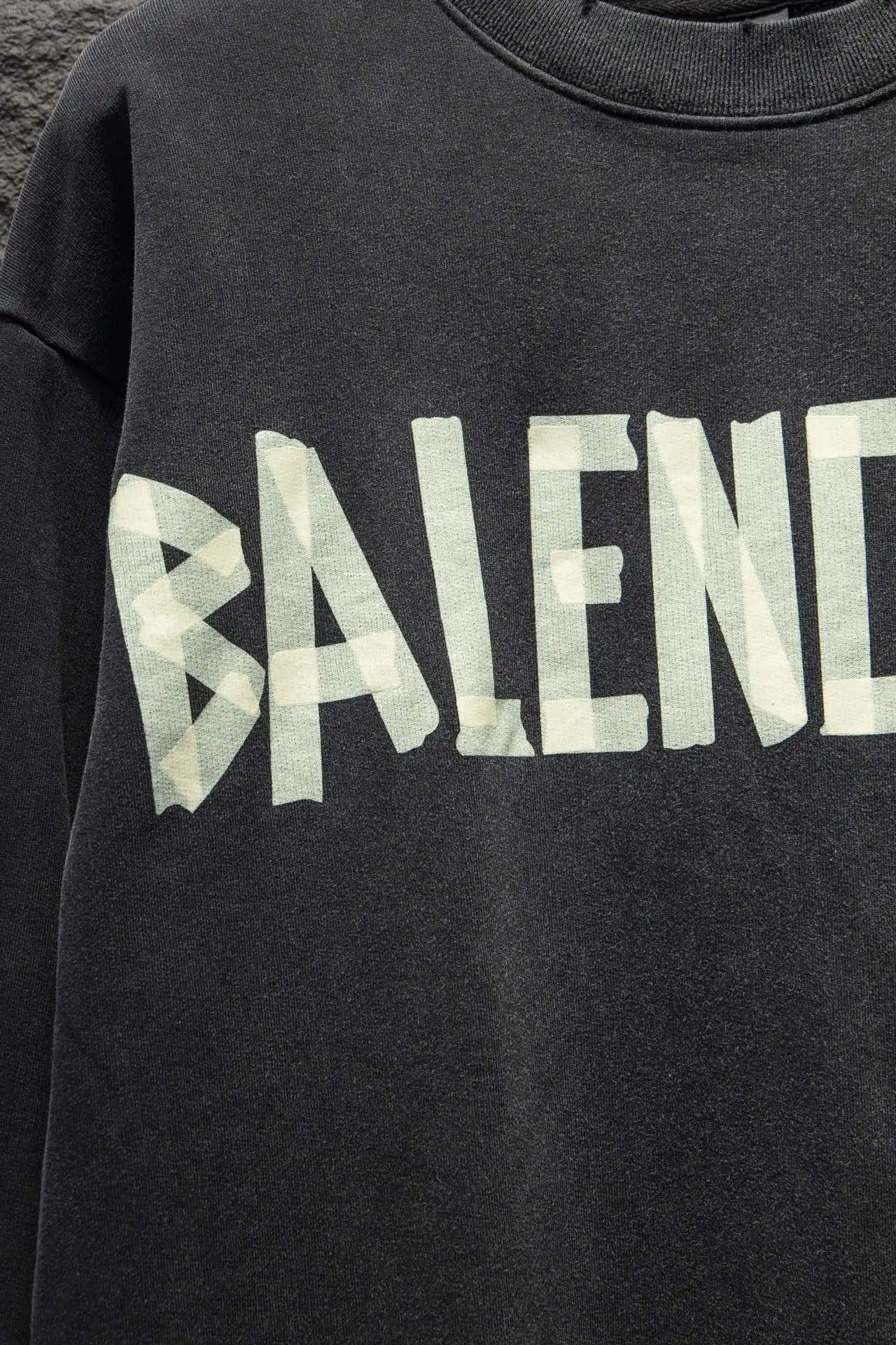 Tape Logo Distressed Oversized Sweatshirt D16524292 — view 7