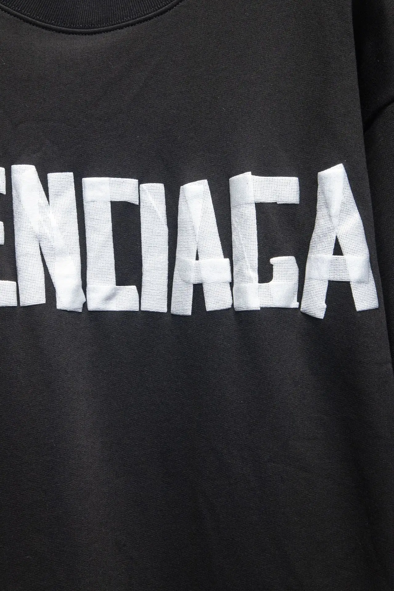 Logo-Appliqué Oversized Cotton Sweatshirt D15524308 — view 5