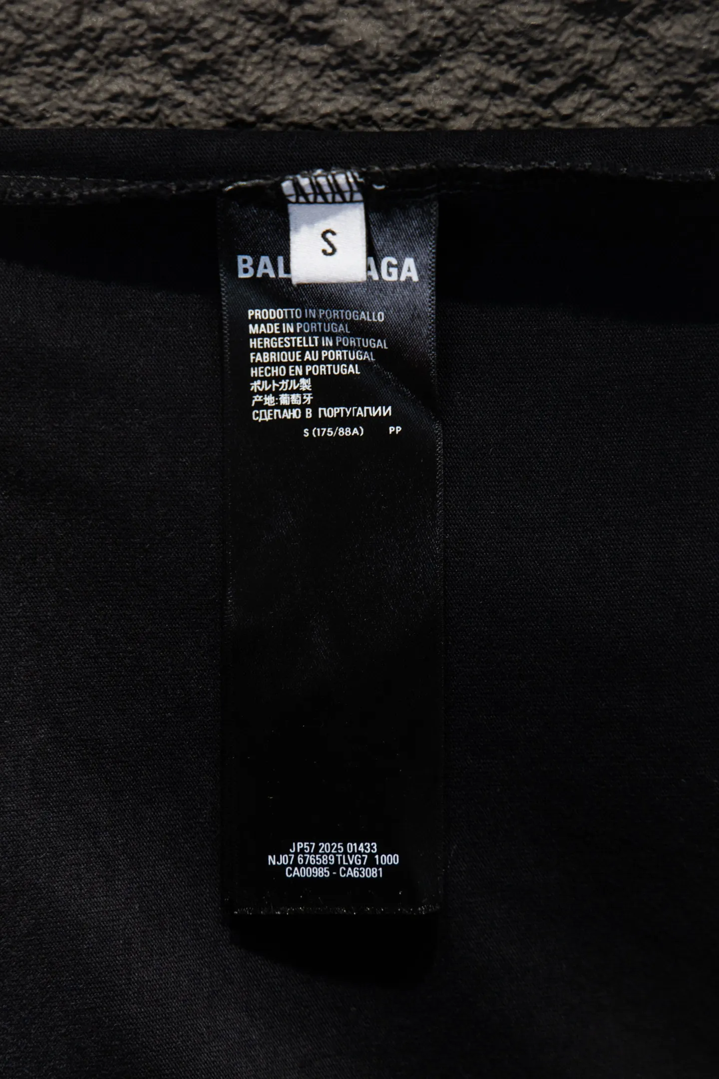 Logo-Embroidered Washed Cotton T-Shirt D13015395 — view 9