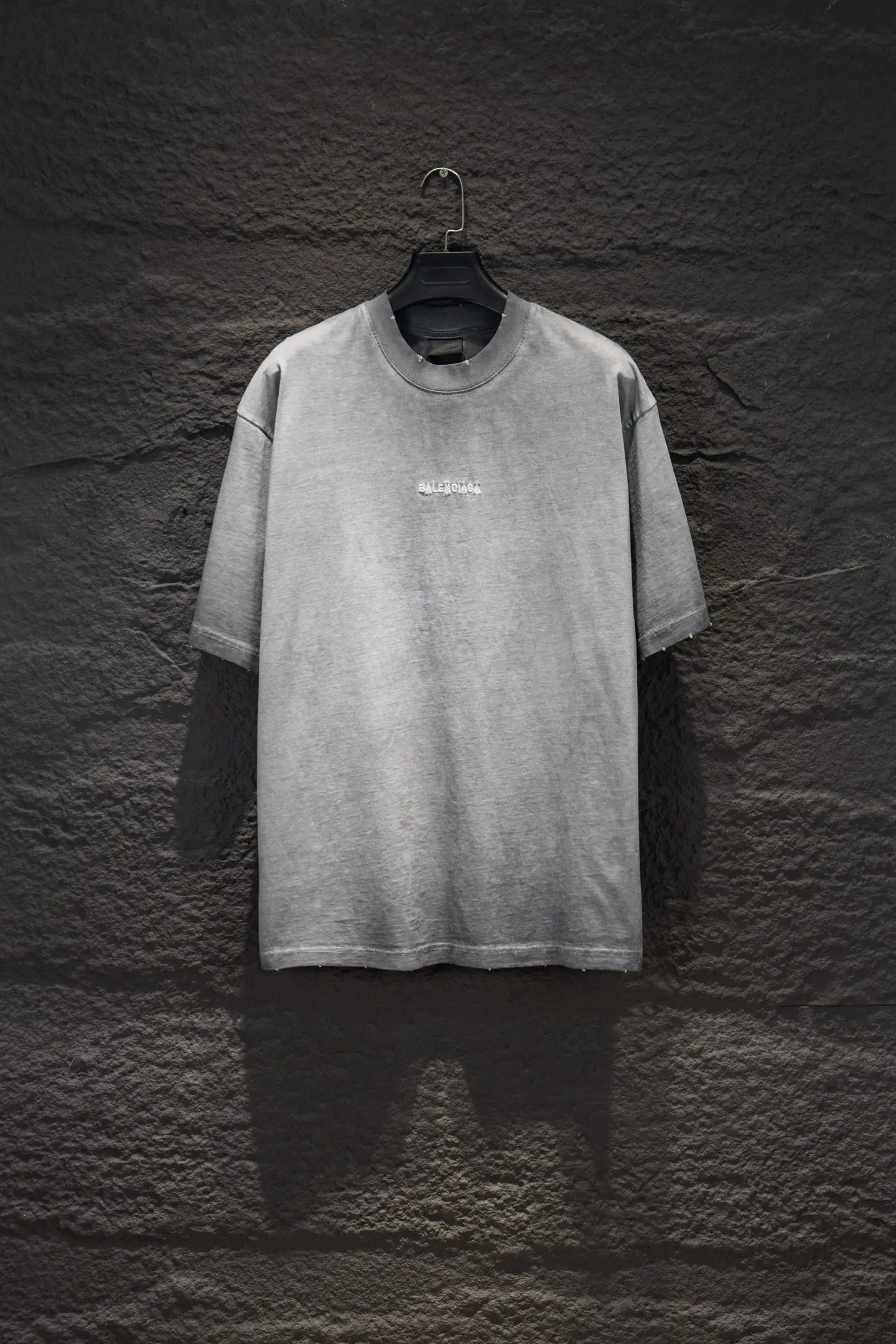 Oversized Distressed Logo-Embroidered T-Shirt D13515390