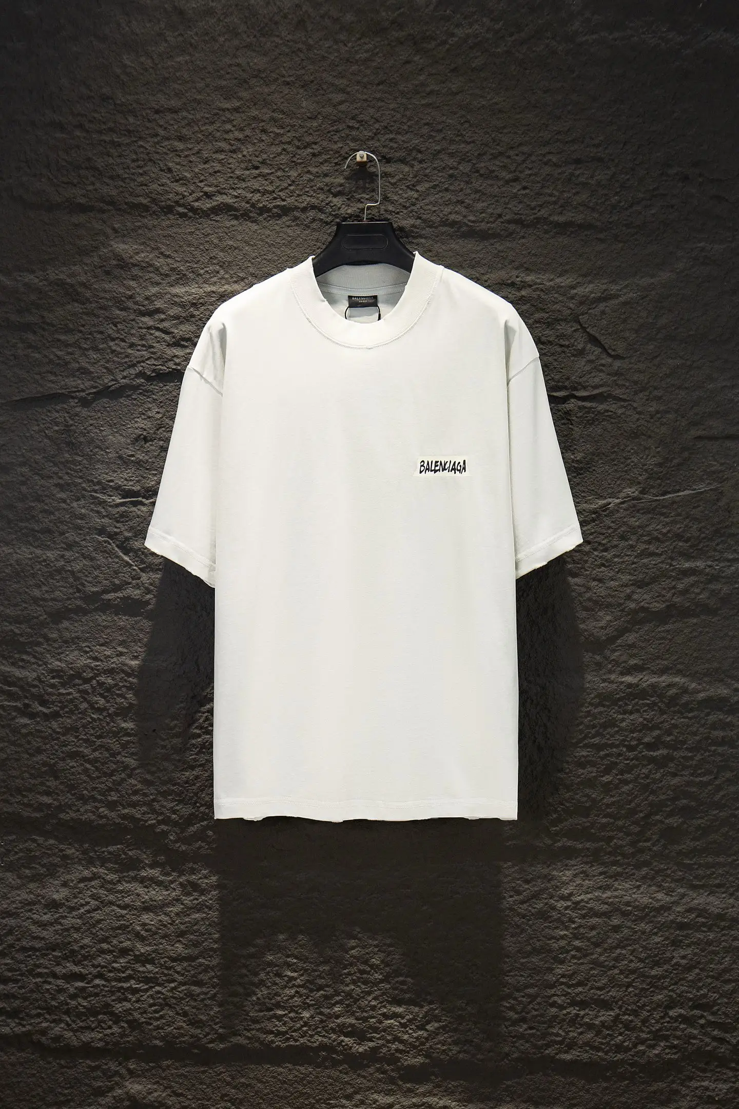 Oversized Distressed Logo-Print Cotton T-Shirt D13015388