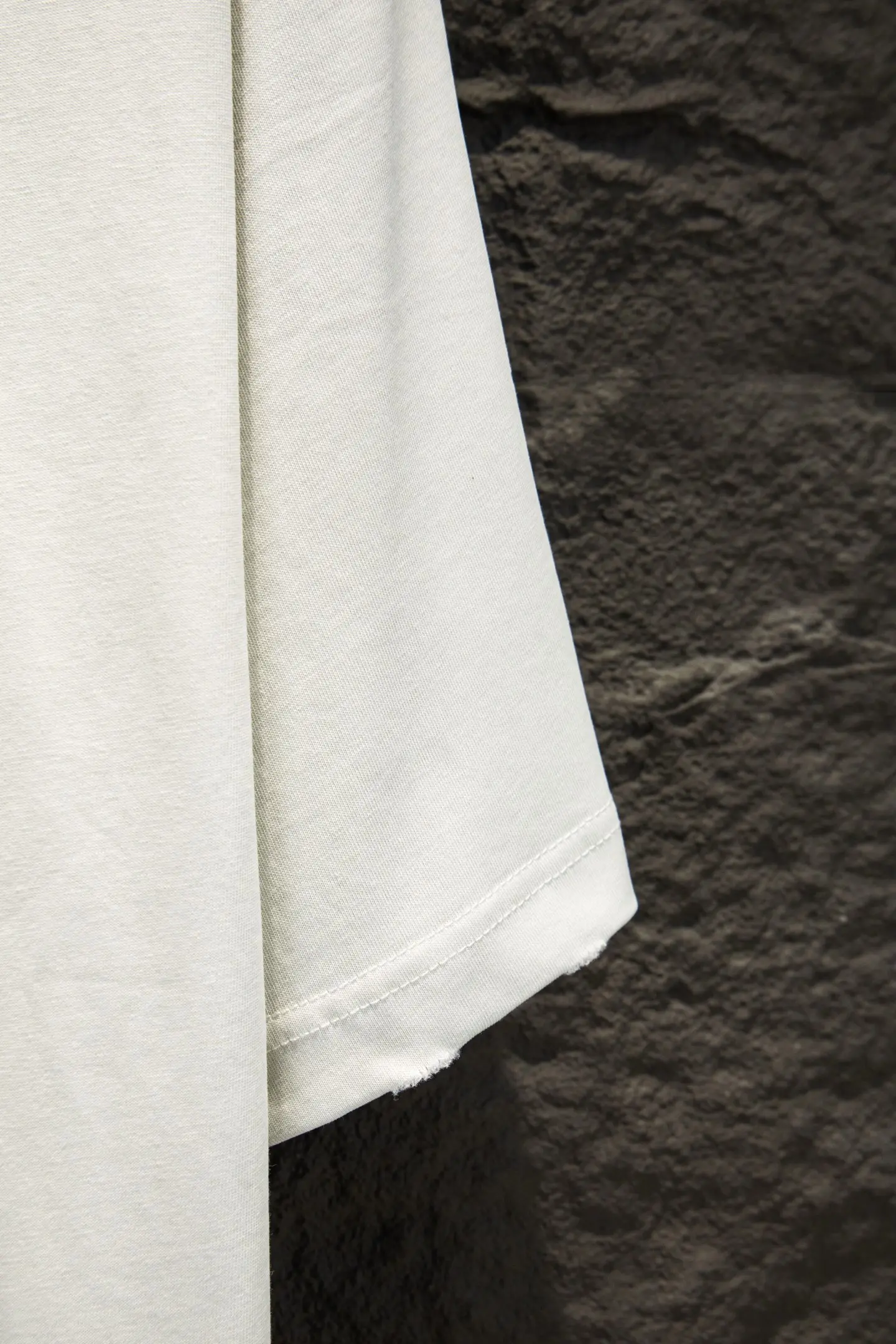 Oversized Distressed Logo-Print Cotton T-Shirt D13015388 — view 7