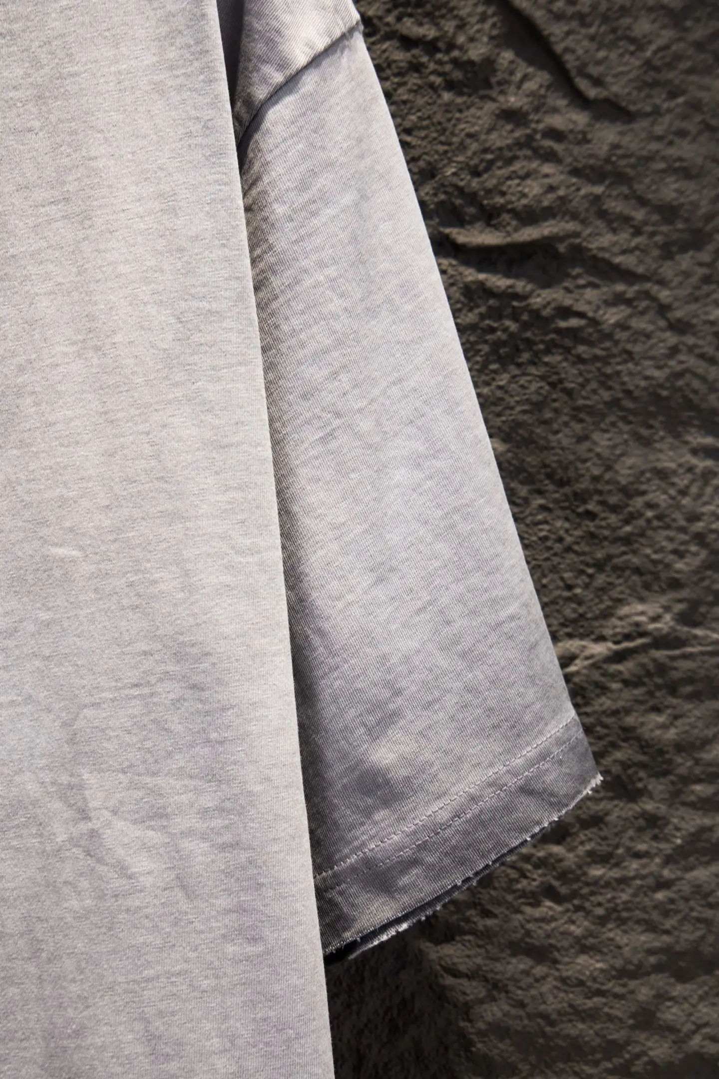 Logo Embroidered Oversized Distressed T-Shirt D14515373 — view 7