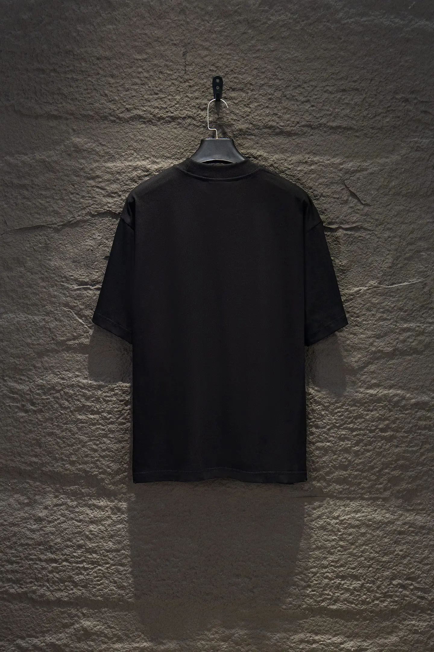 Short Sleeve Top Black D12512697 — view 2