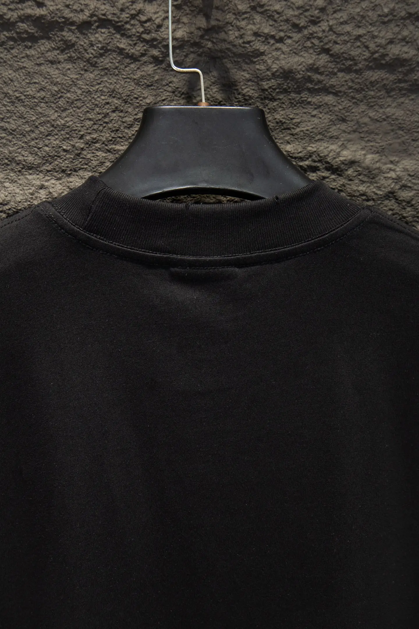 Short Sleeve Top Black D12512697 — view 8