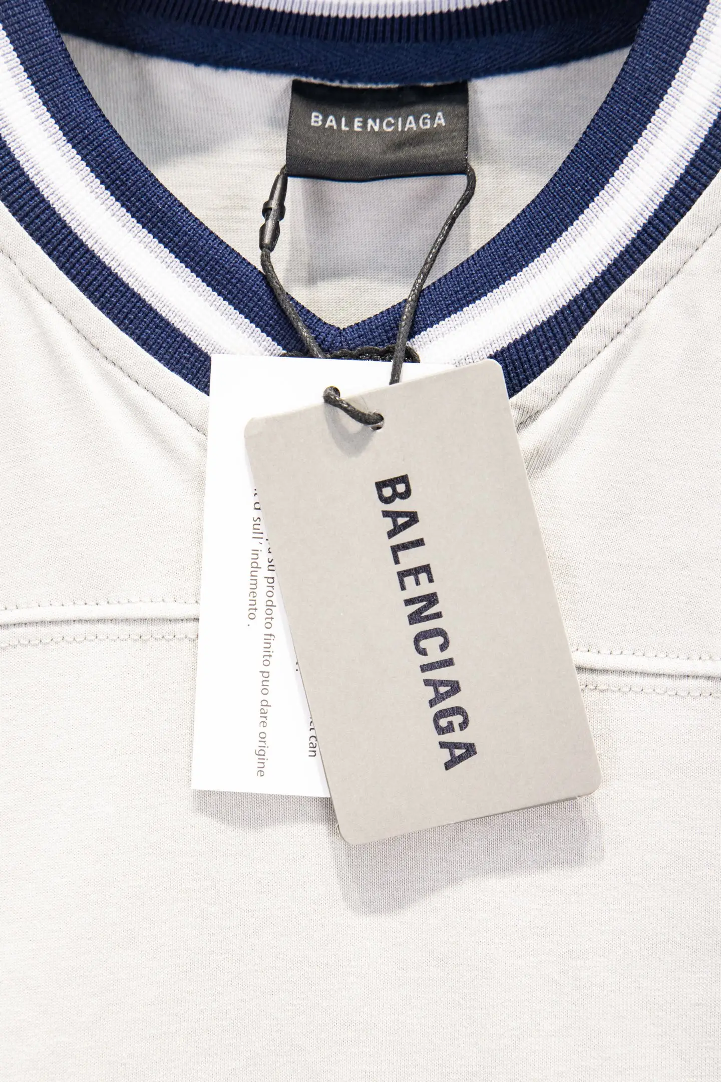 Oversized Embroidered Jersey Long-Sleeve T-Shirt D15924236 — view 9