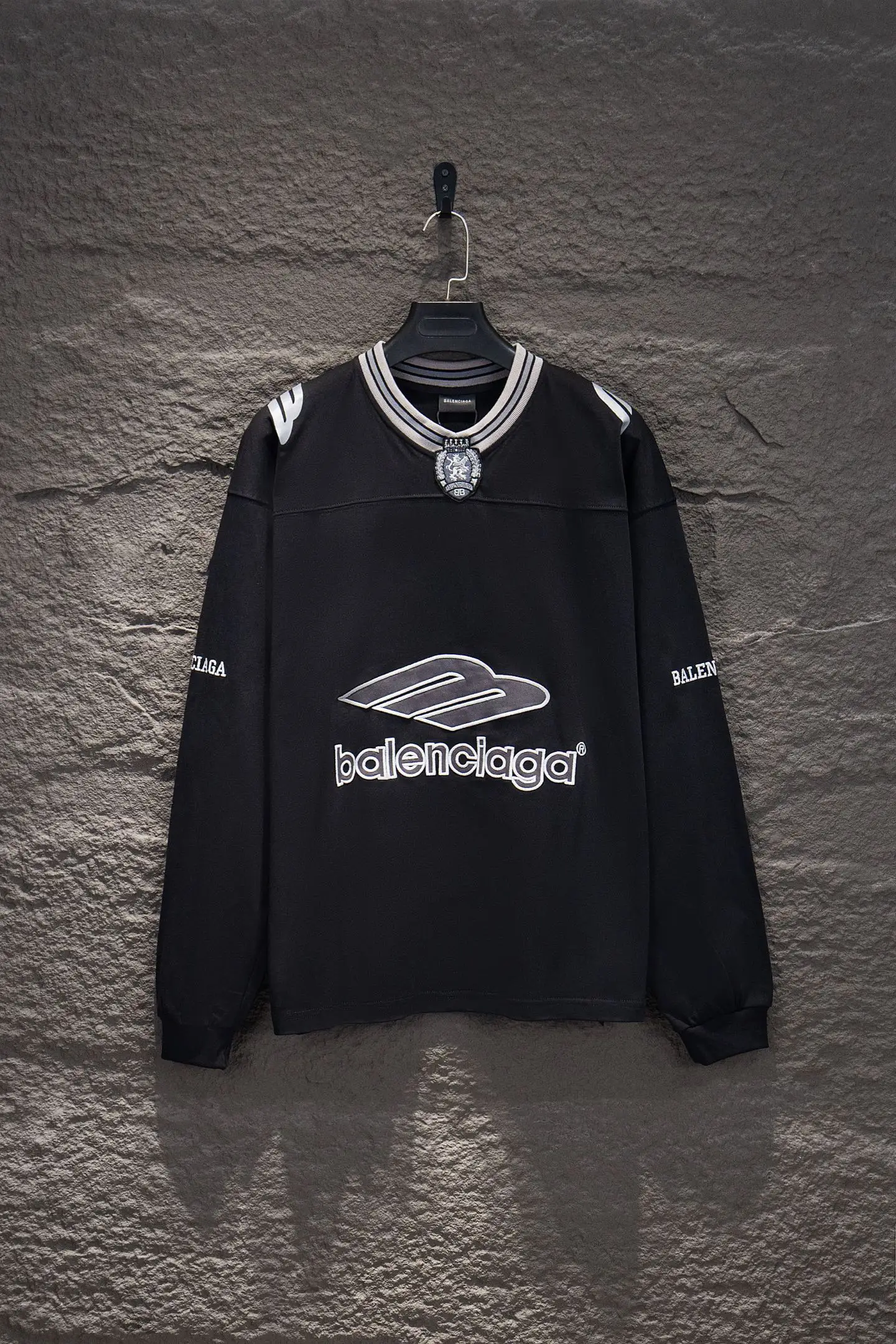 Oversized Logo-Embroidered Jersey T-Shirt D15924235 — view 2