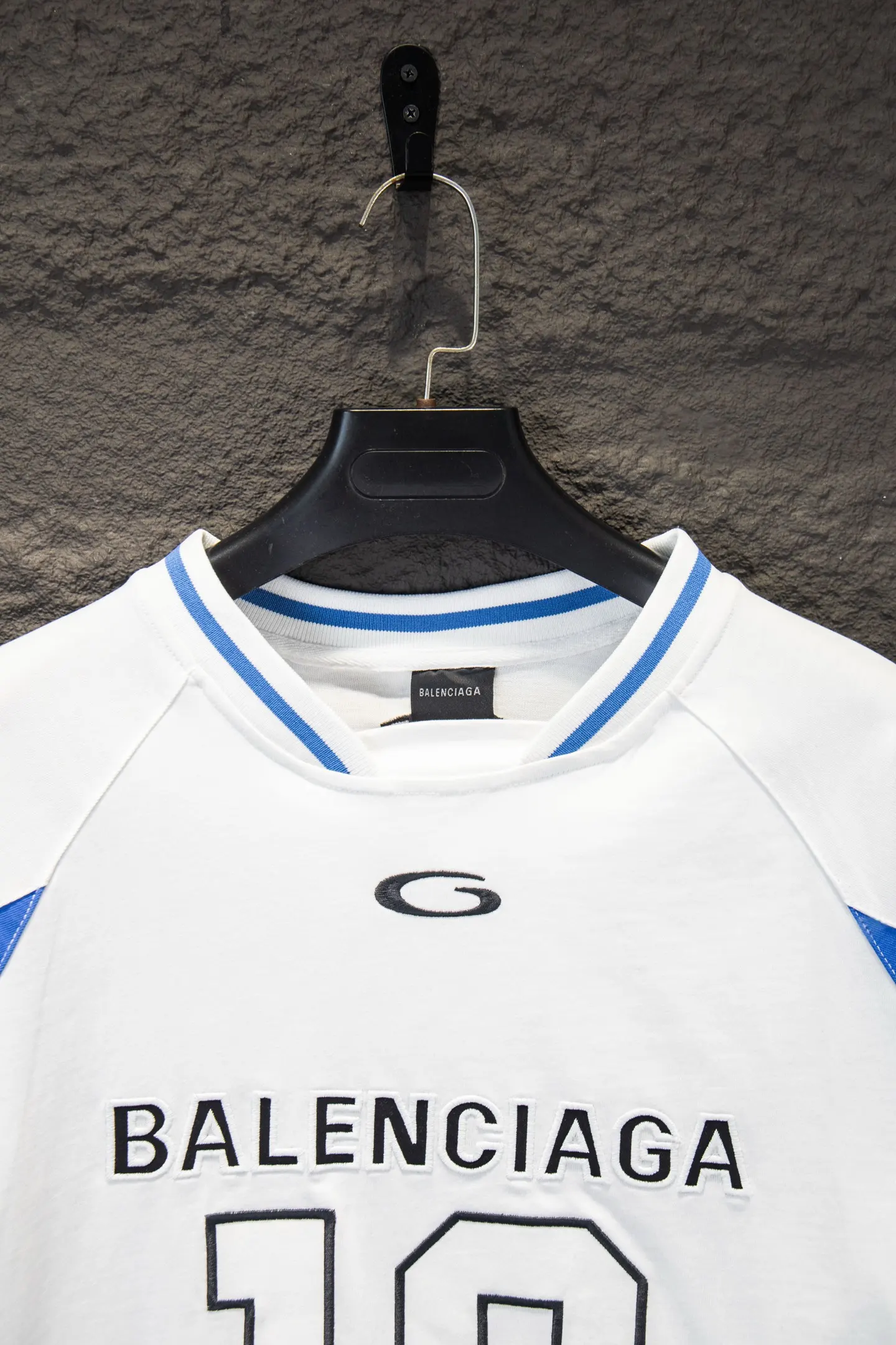 Oversized Paneled Jersey Long-Sleeve T-Shirt D17524252 — view 3