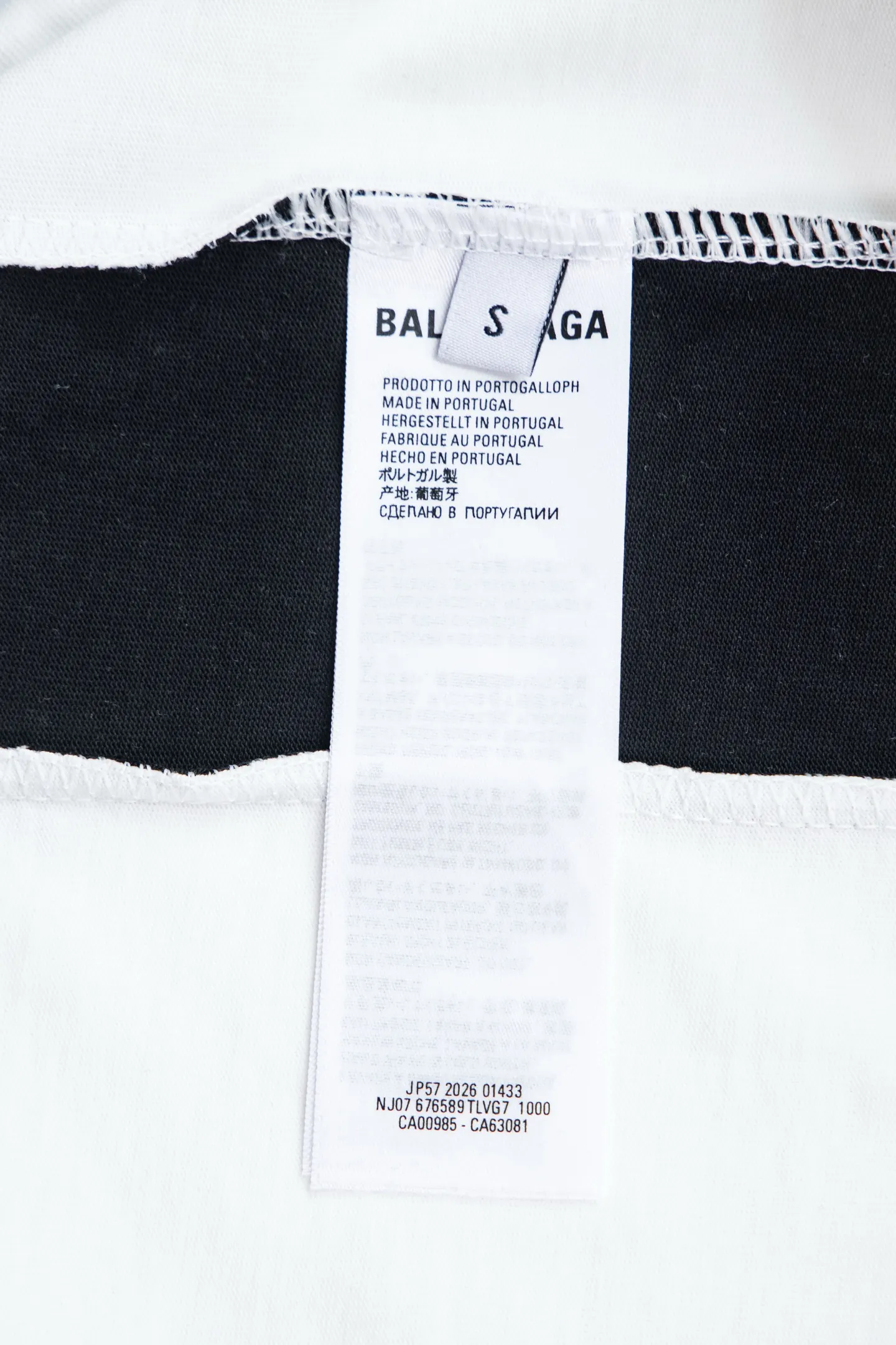 Oversized Paneled Jersey Long-Sleeve T-Shirt D17524252 — view 9