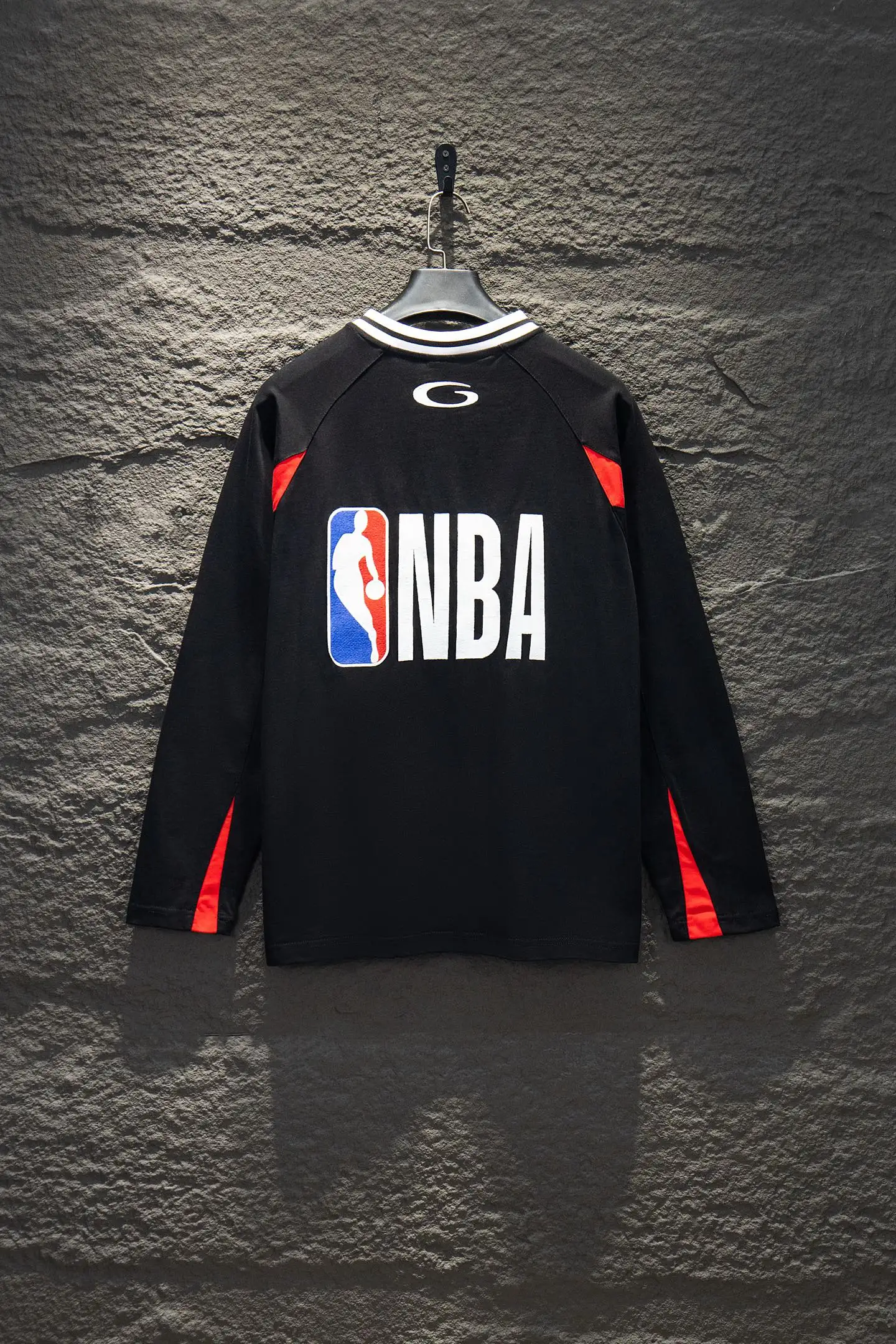Oversized Paneled Jersey Long-Sleeve T-Shirt D17524250 — view 2