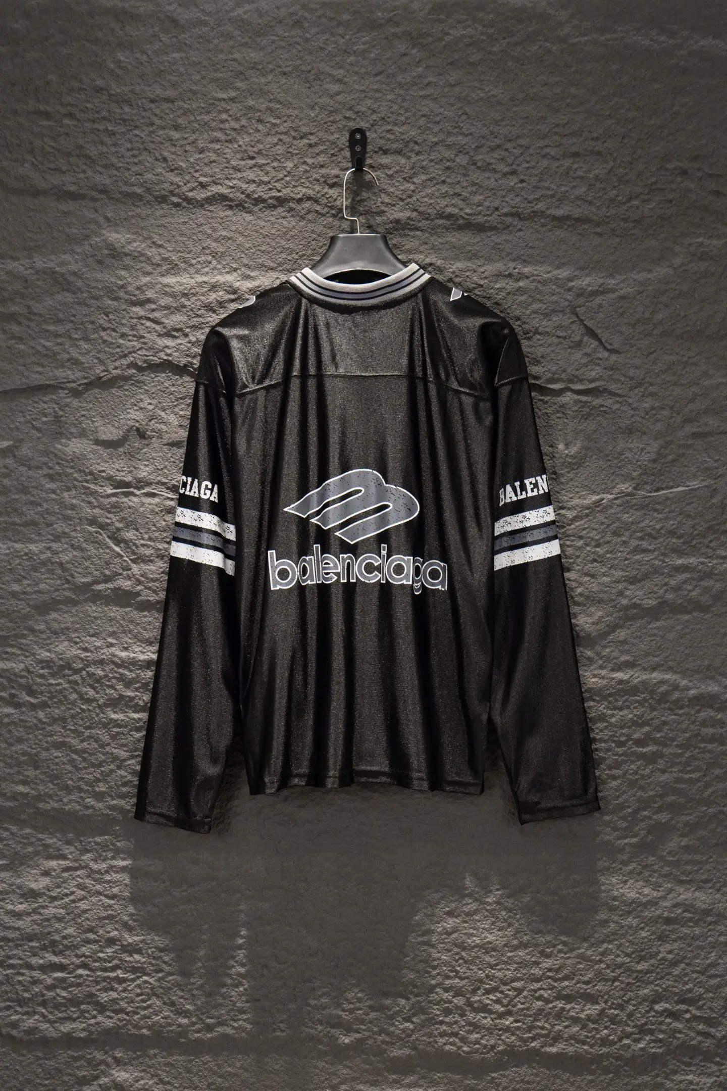 Oversized Paneled Logo Jersey Top D13924263 — view 2