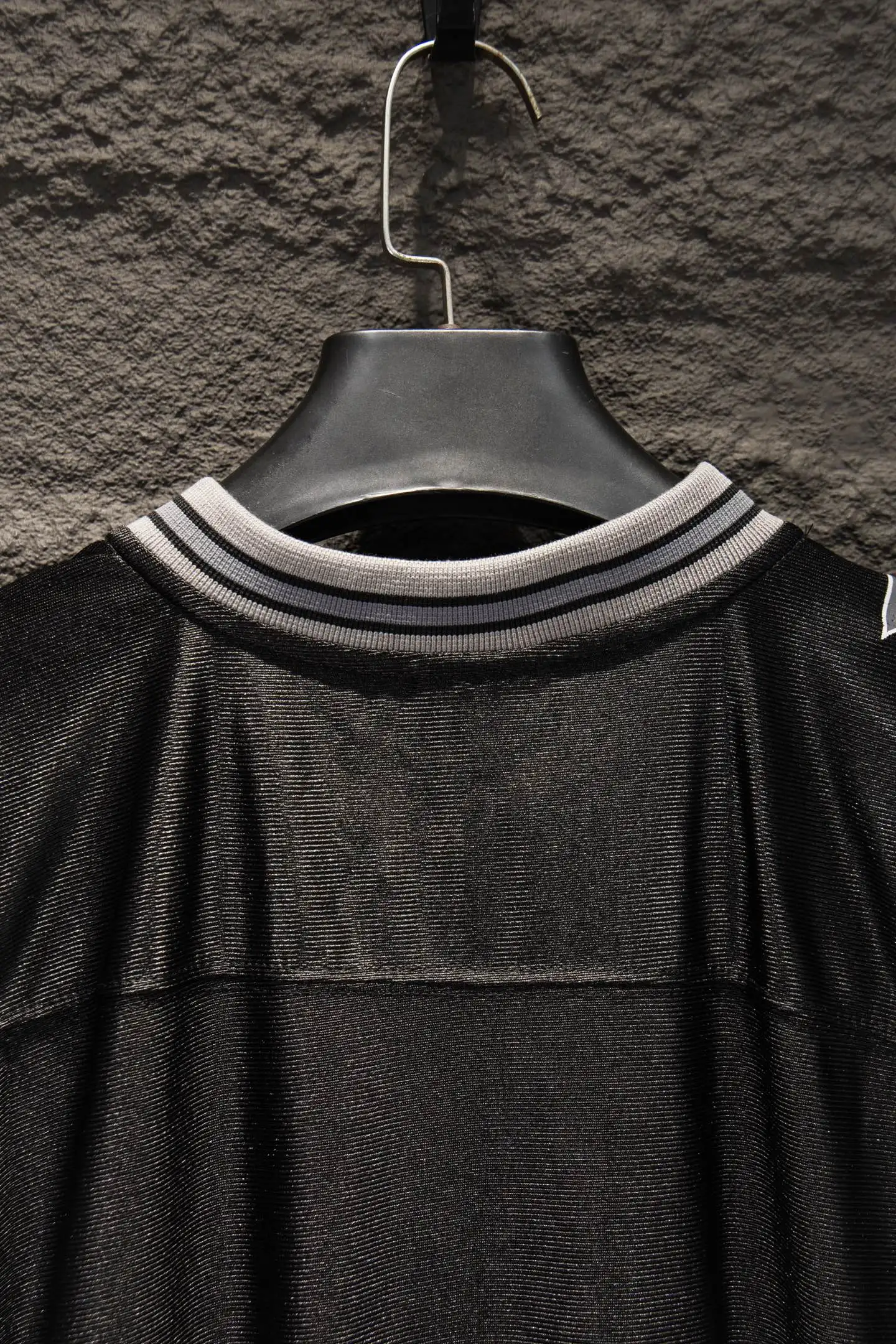 Oversized Paneled Logo Jersey Top D13924263 — view 7