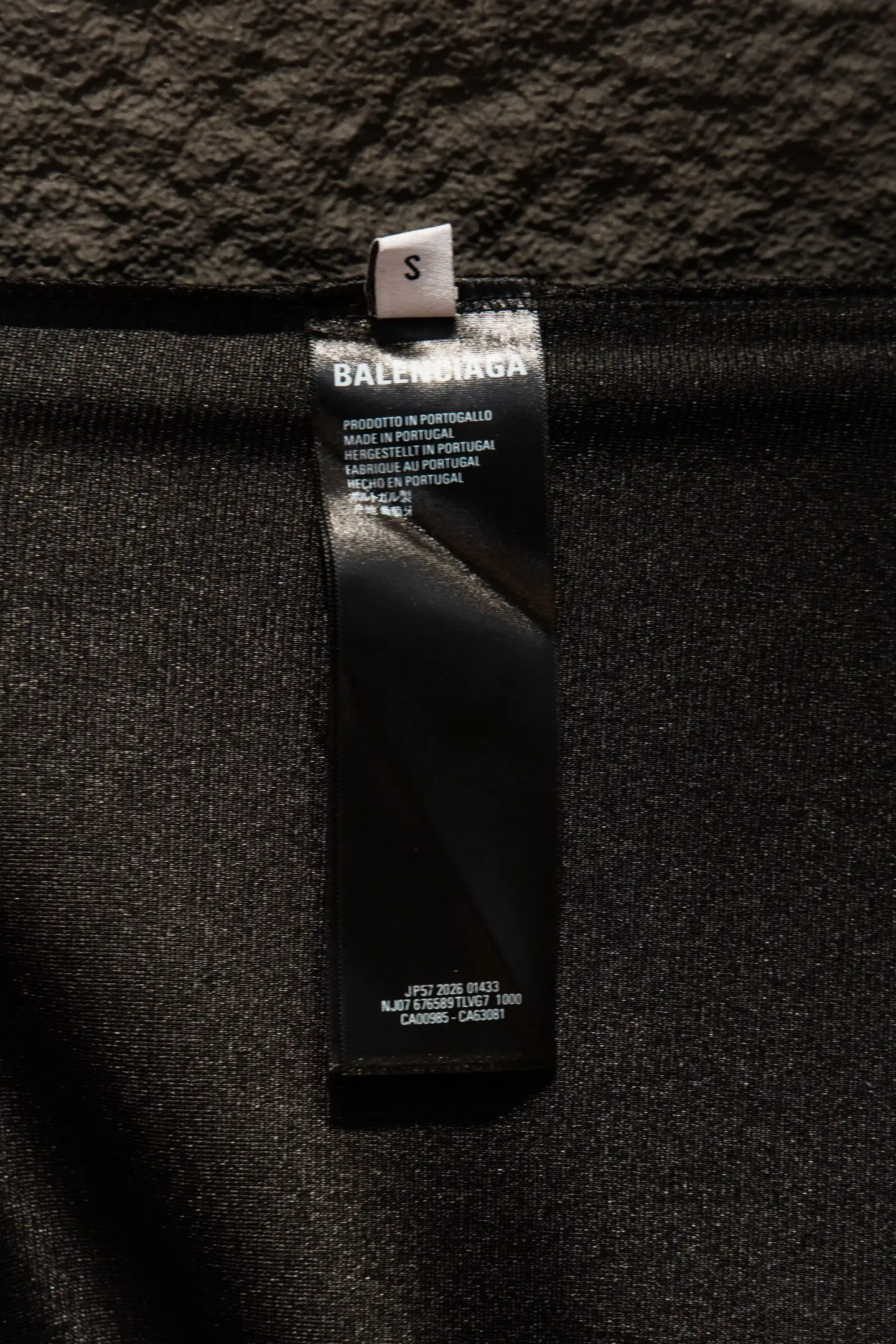 Oversized Paneled Logo Jersey Top D13924263 — view 9