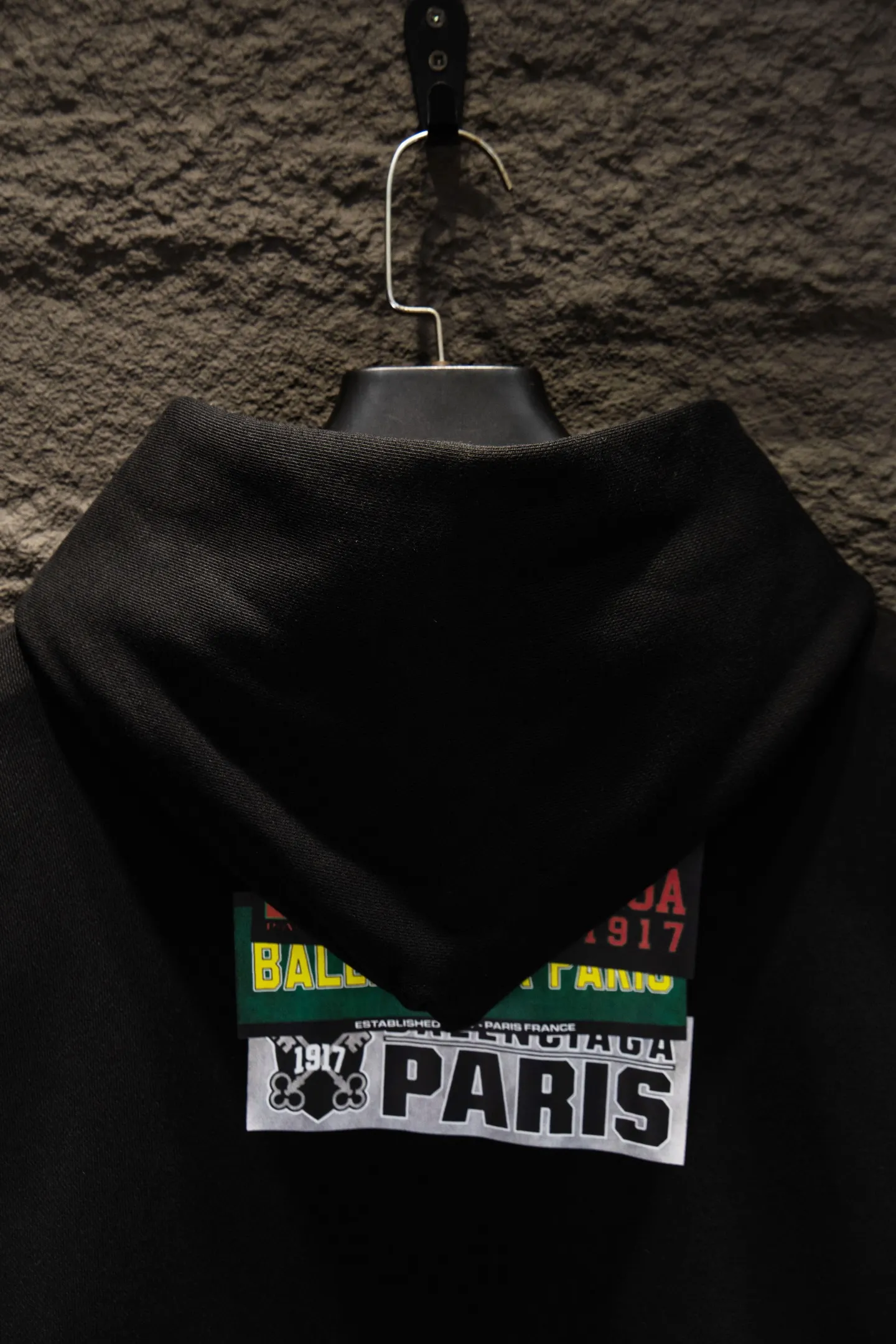 Oversized Graphic Logo Hoodie D18924261 — view 7