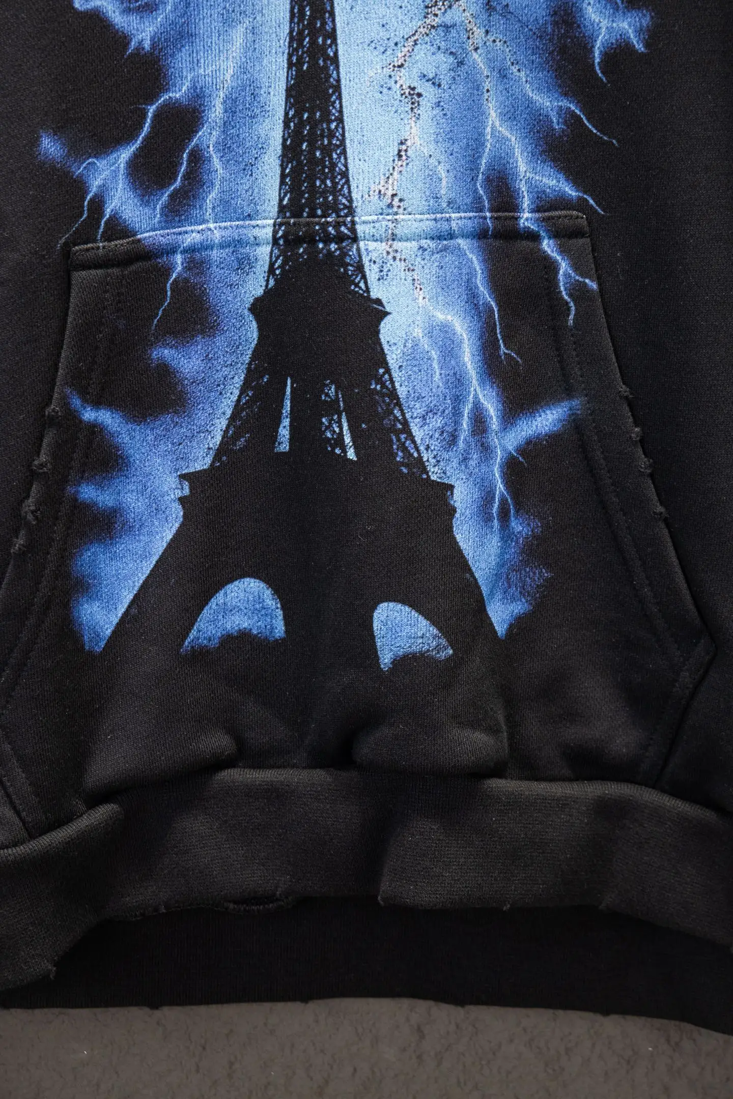 Eiffel Tower Lightning Oversized Hoodie D19524249 — view 6