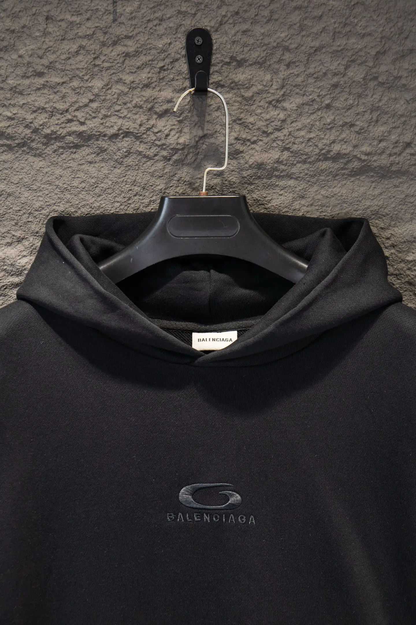 Graffiti Embroidered Oversized Hoodie D19524212 — view 3
