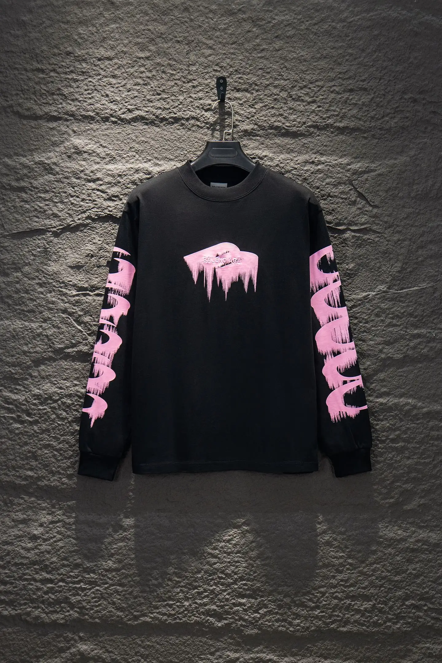 Oversized Embroidered Long-Sleeve T-Shirt D14924258