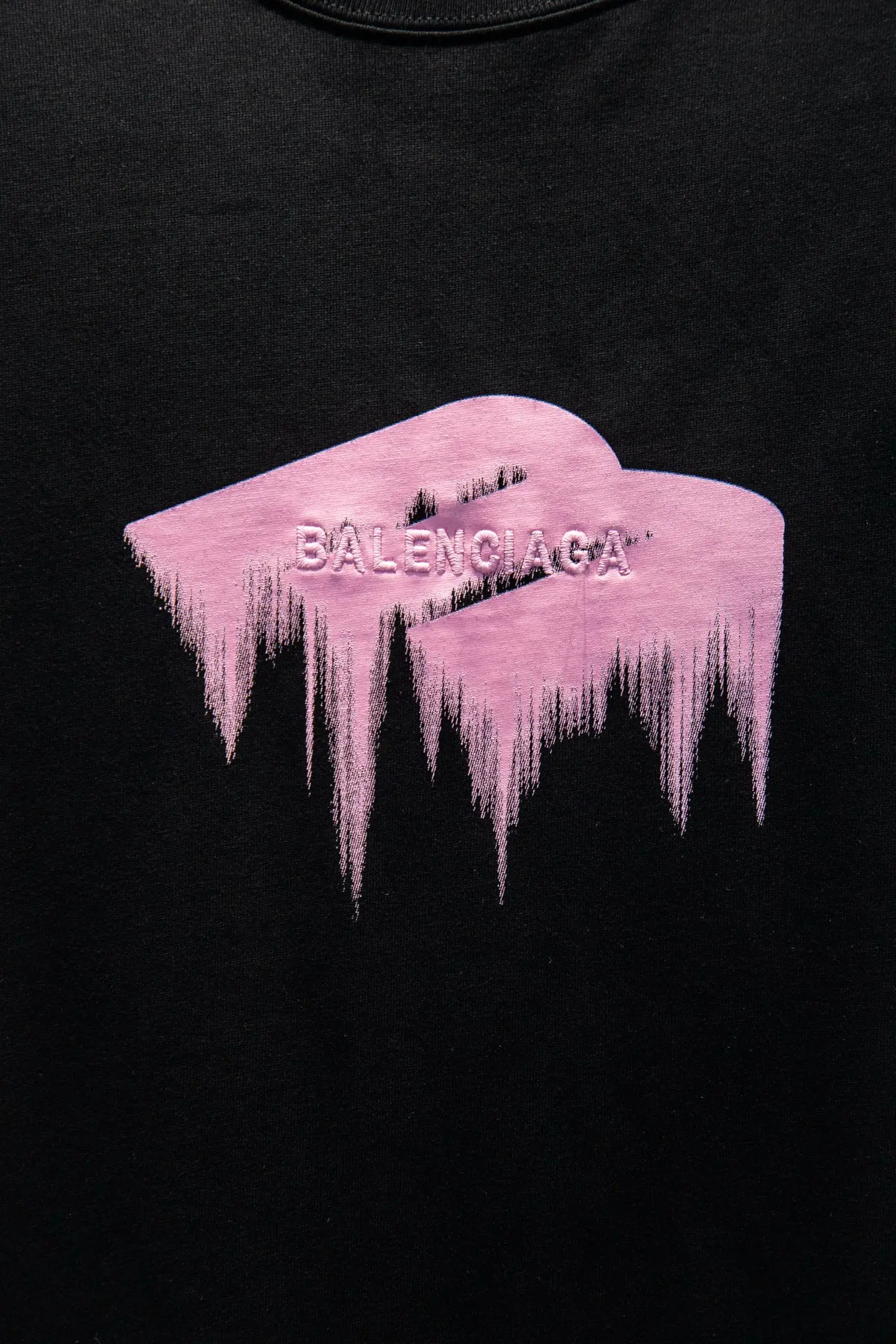 Oversized Embroidered Long-Sleeve T-Shirt D14924258 — view 4