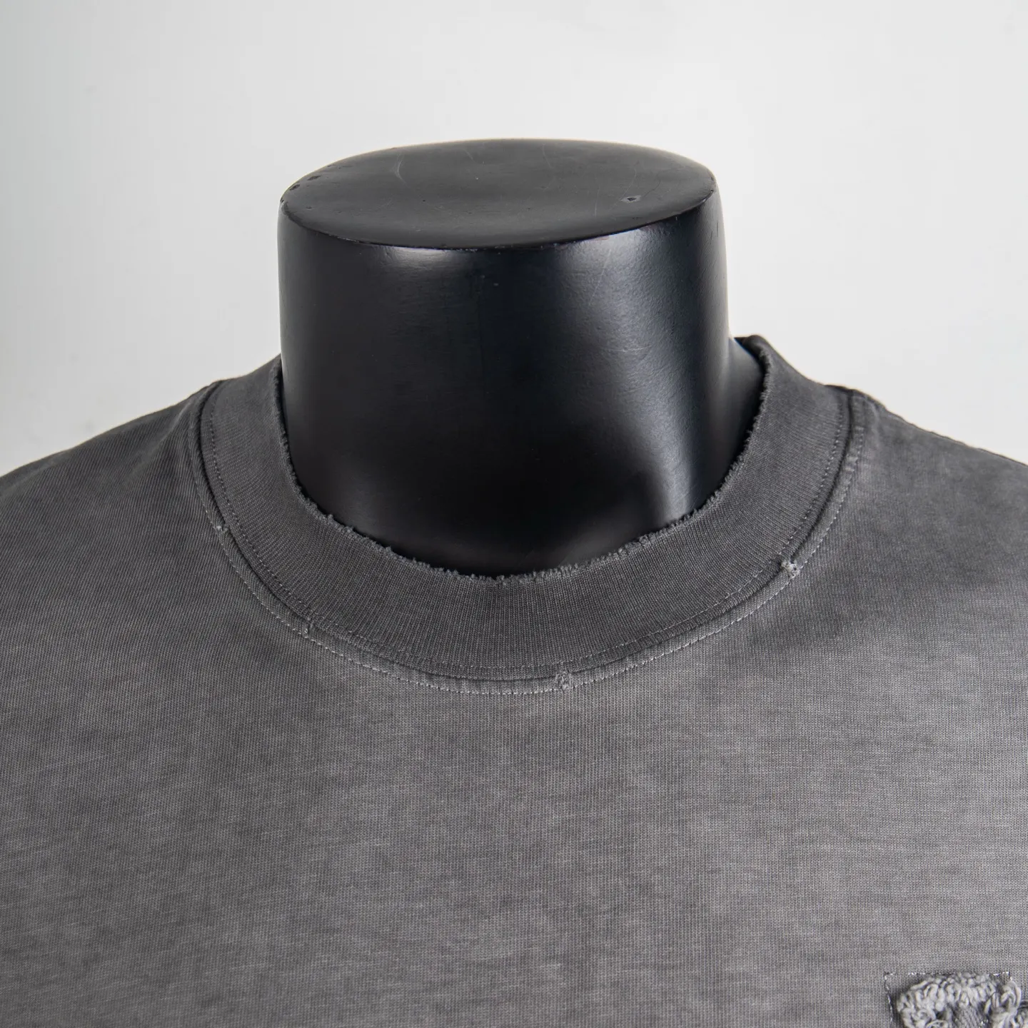 Embroidered Logo Appliqué Cotton T-Shirt D12915455 — view 3