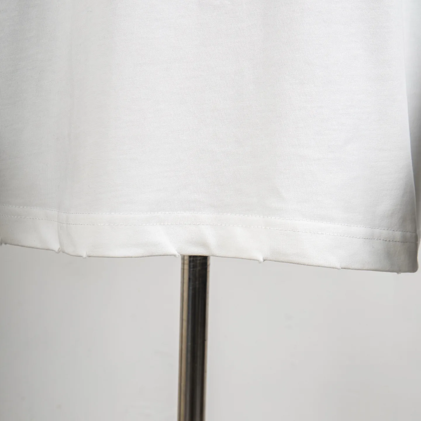 Embellished Logo Cotton T-Shirt D12515446 — view 8