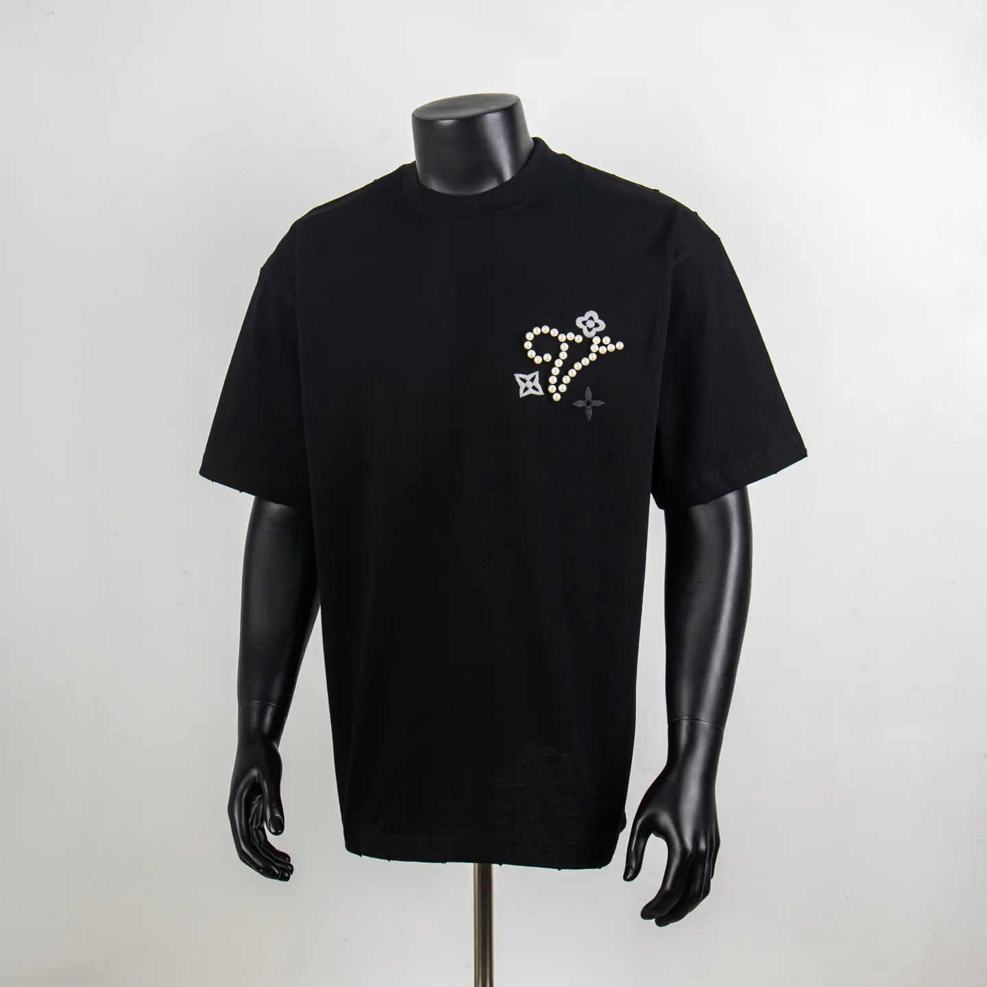 Embellished Monogram Flower Cotton T-Shirt D12515445