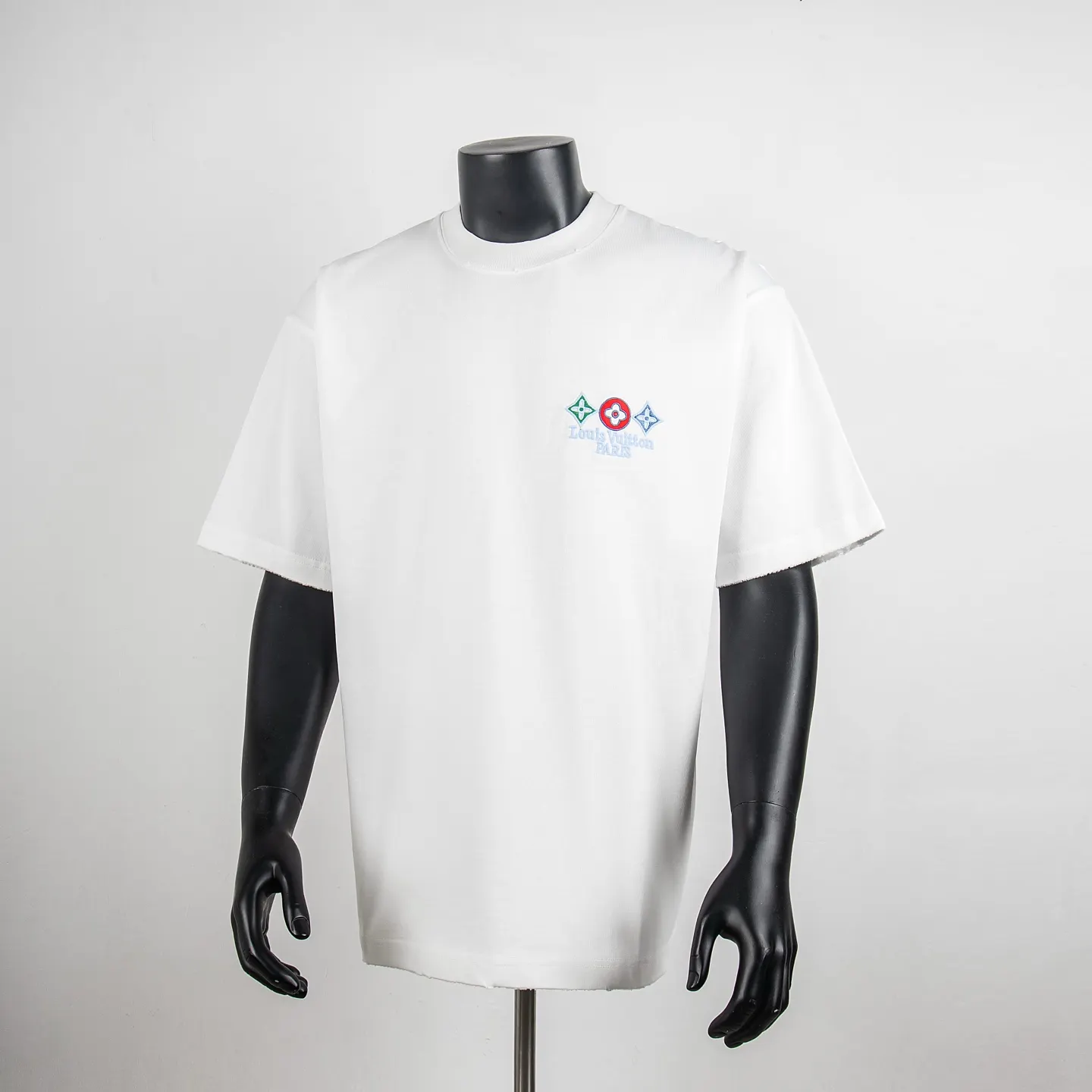 Embroidered Monogram Badge Cotton T-Shirt D12515442