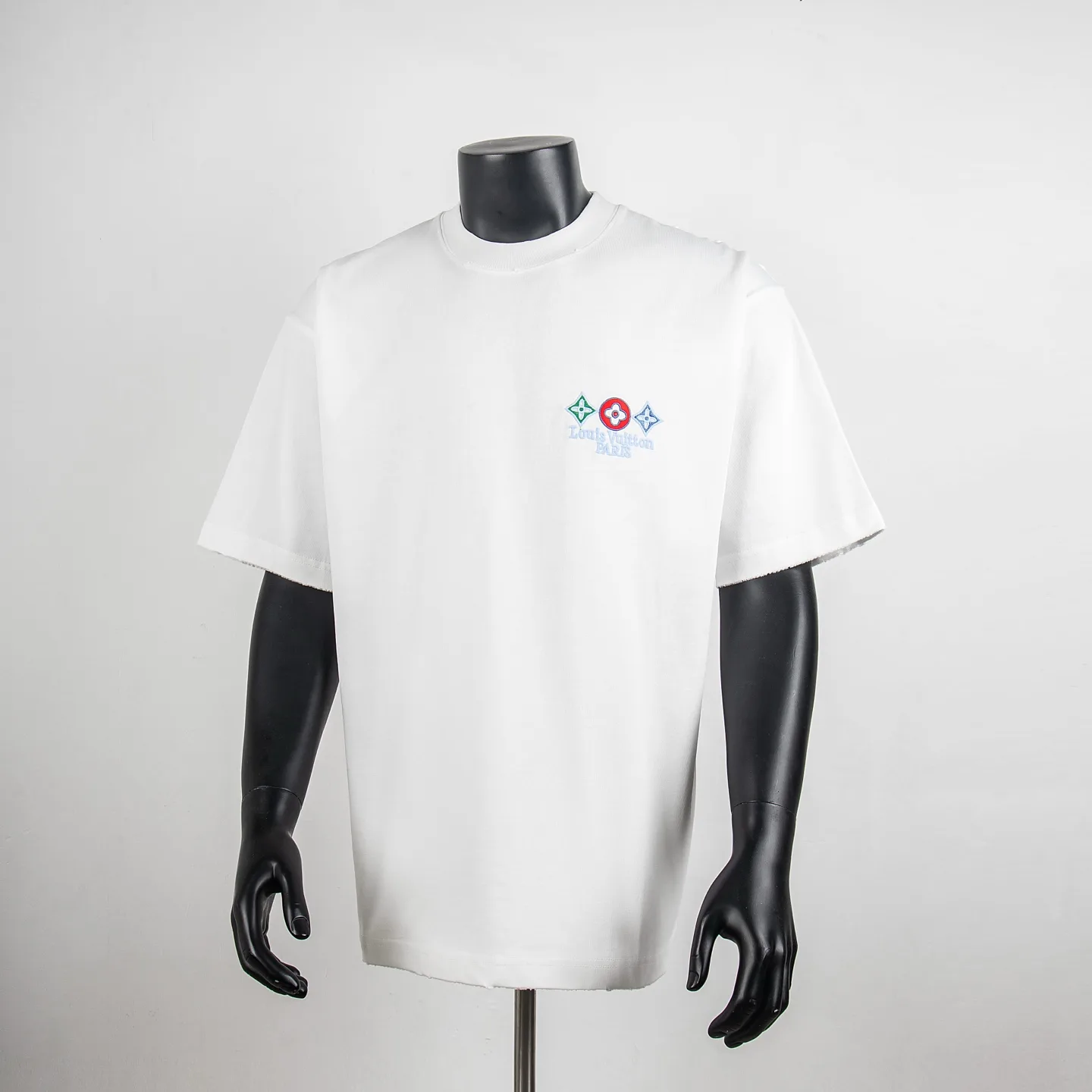 Embroidered Monogram Badge Cotton T-Shirt D12515442