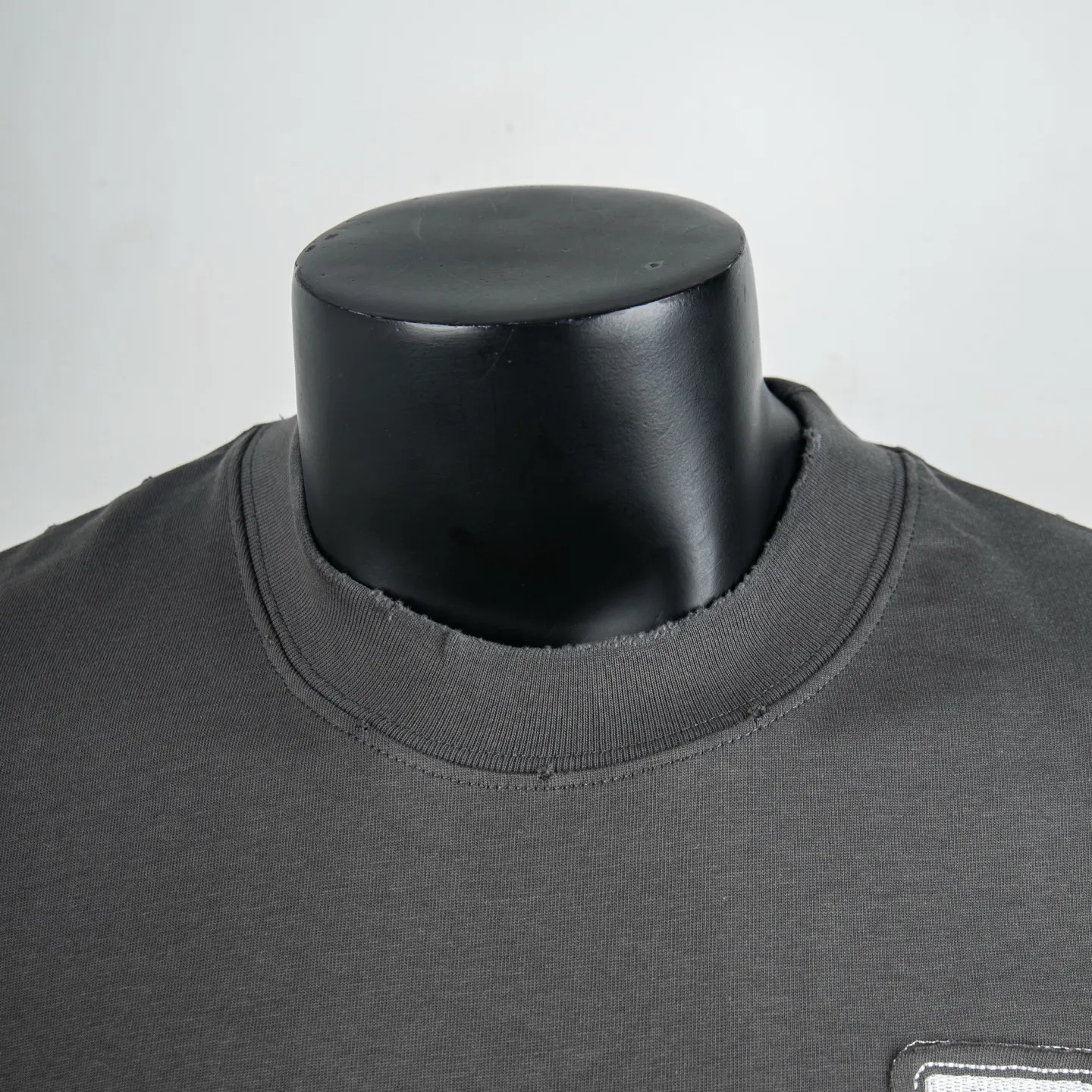Embroidered Distressed Cotton T-Shirt D12515424 — view 3