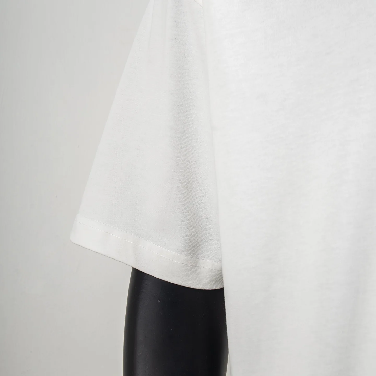 Embossed Logo Cotton T-Shirt D12515422 — view 7
