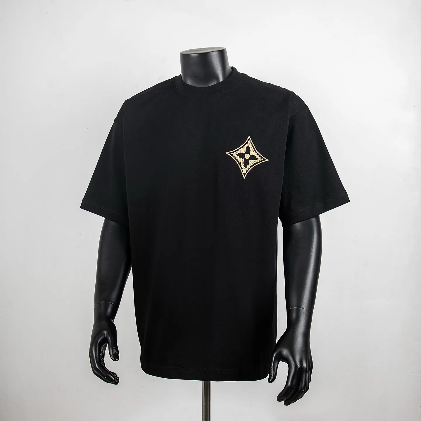 Embroidered Monogram Flower Cotton T-Shirt D11915410