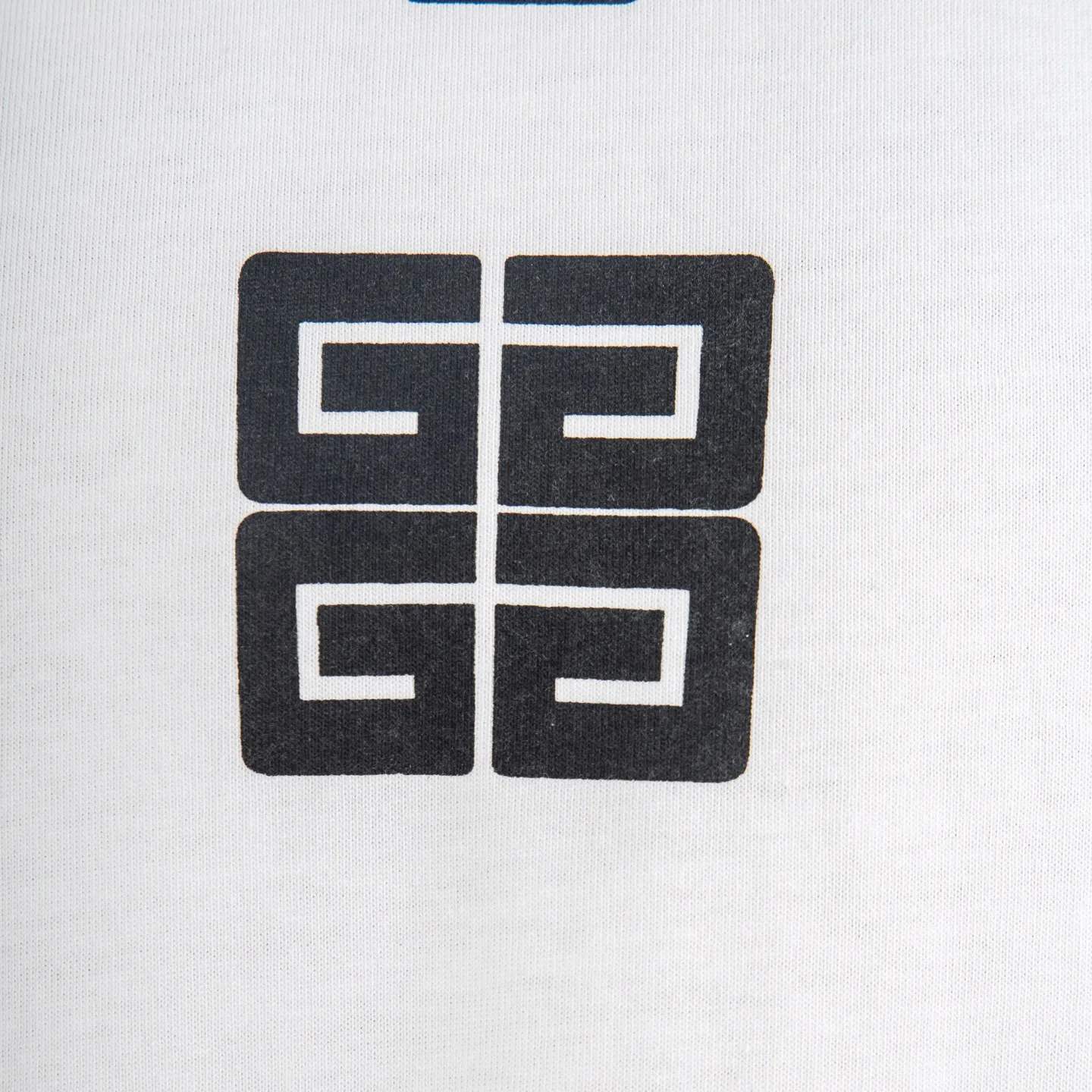 Givenchy Logo and Star Print Cotton T-Shirt D11515404 — view 6