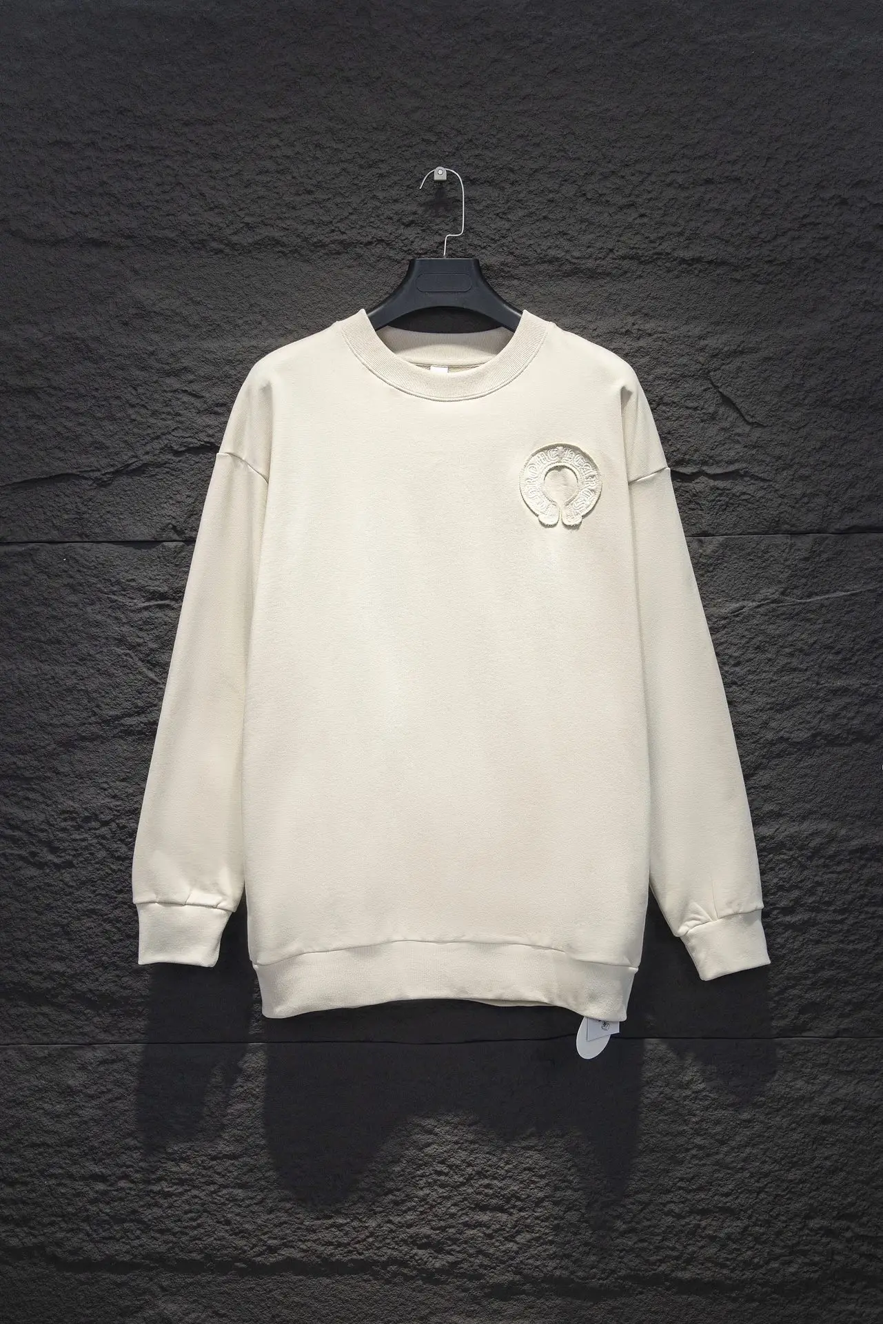 Embroidered Logo Oversized Crew-Neck Sweatshirt D16924290